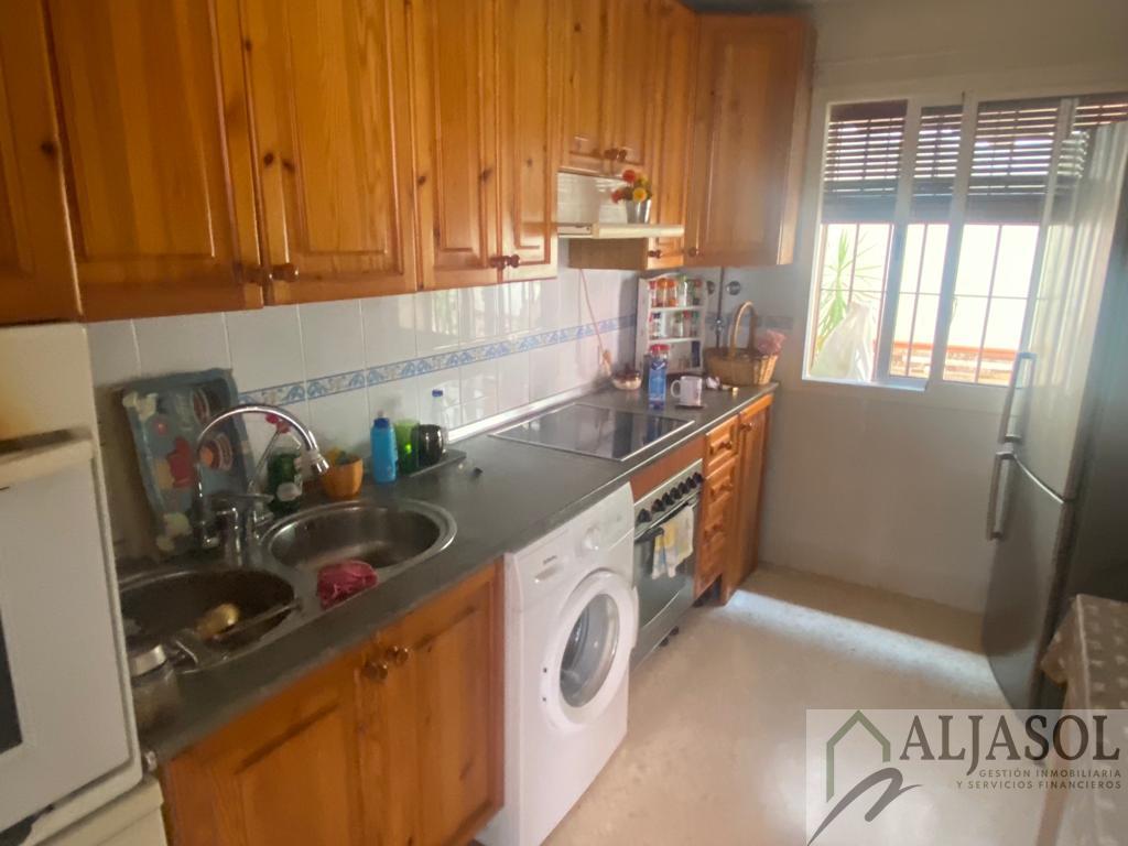 Venta de casa en Benacazón