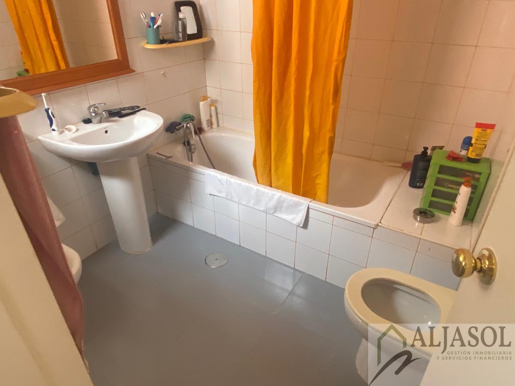 Venta de casa en Benacazón