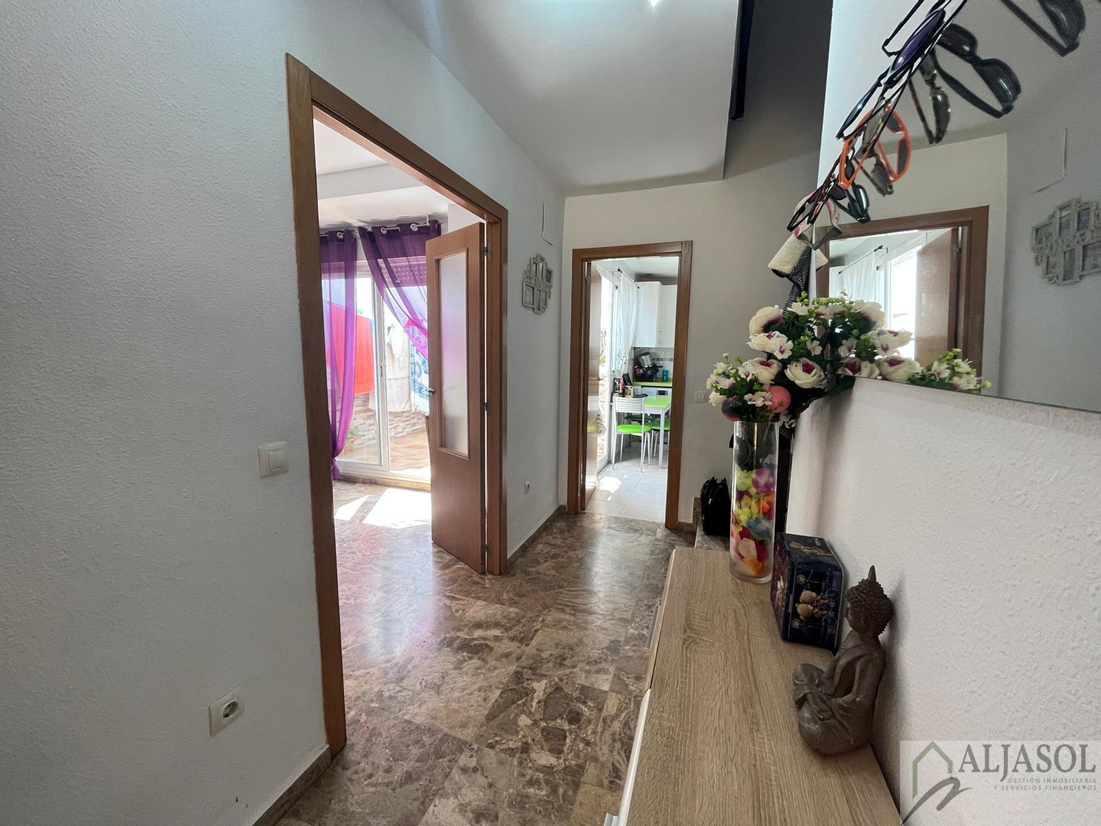For sale of house in Gines