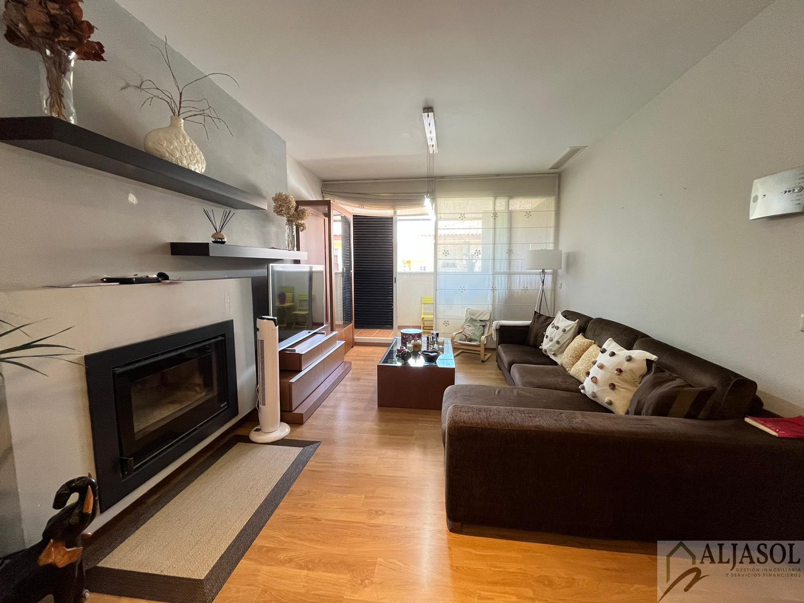 For sale of house in Bormujos