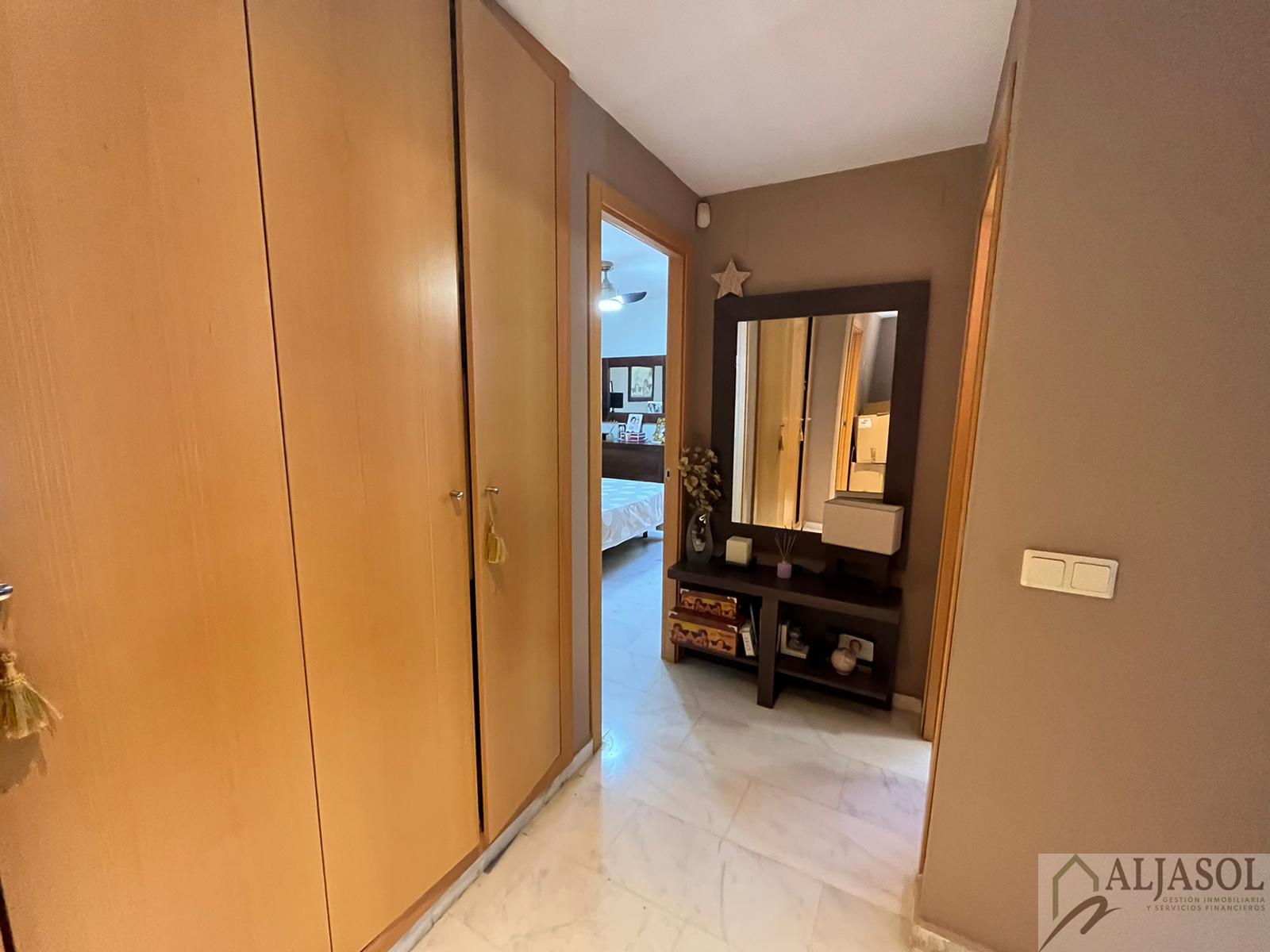 For sale of house in Bormujos