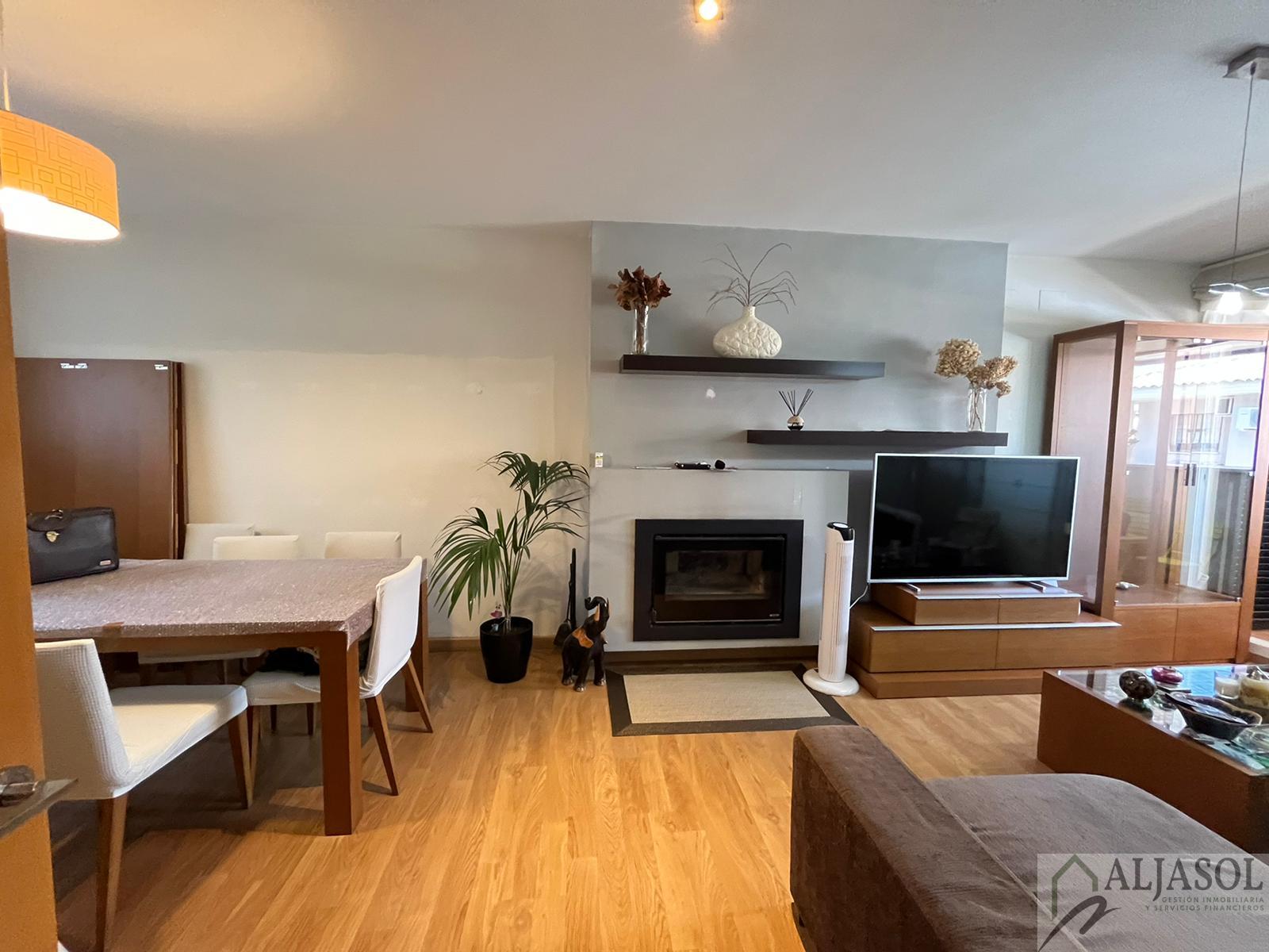 For sale of house in Bormujos