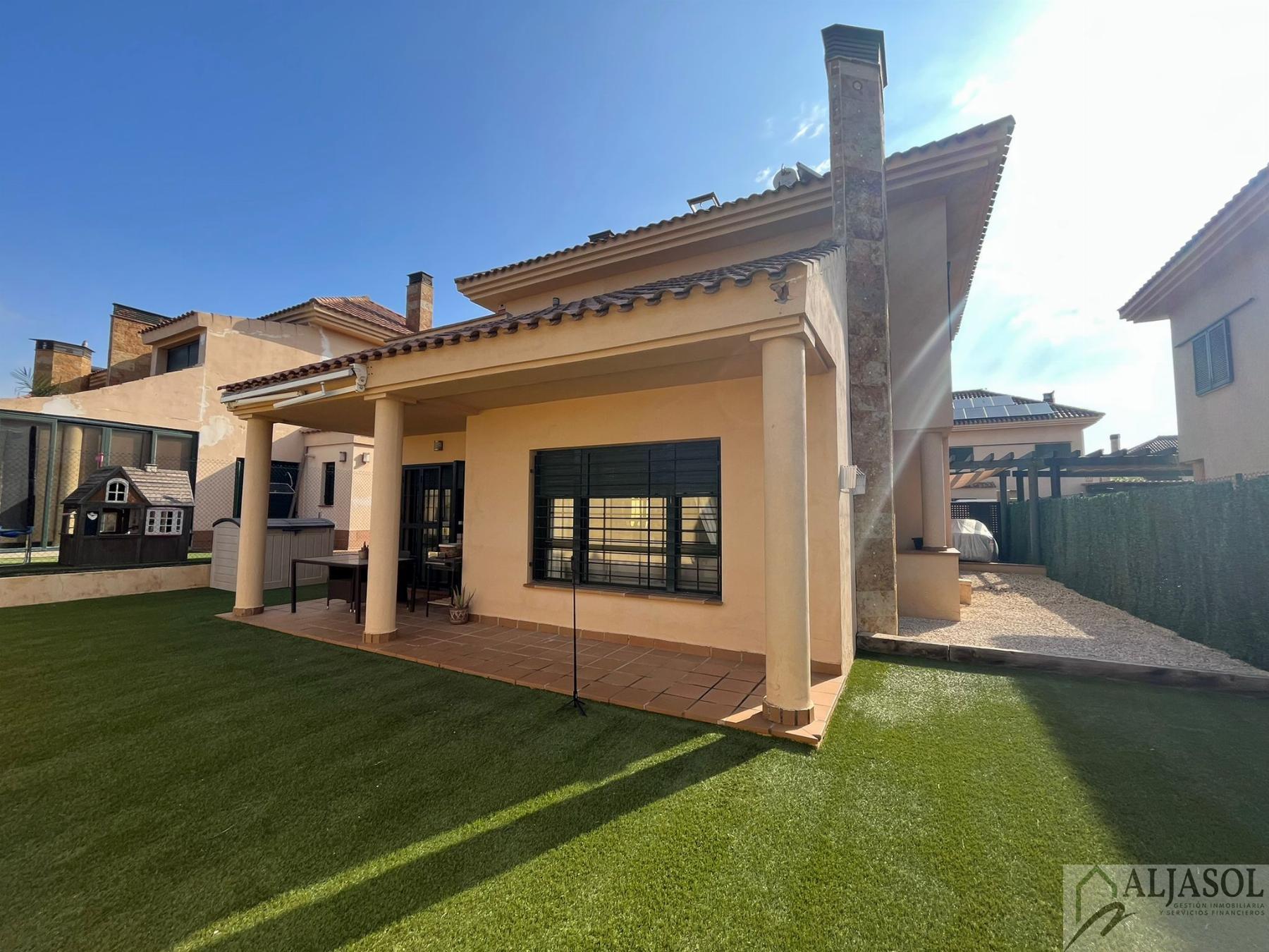 Venta de chalet en Palomares del Río