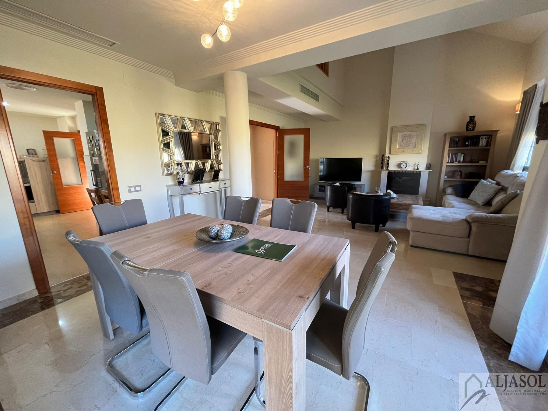 Venta de chalet en Palomares del Río