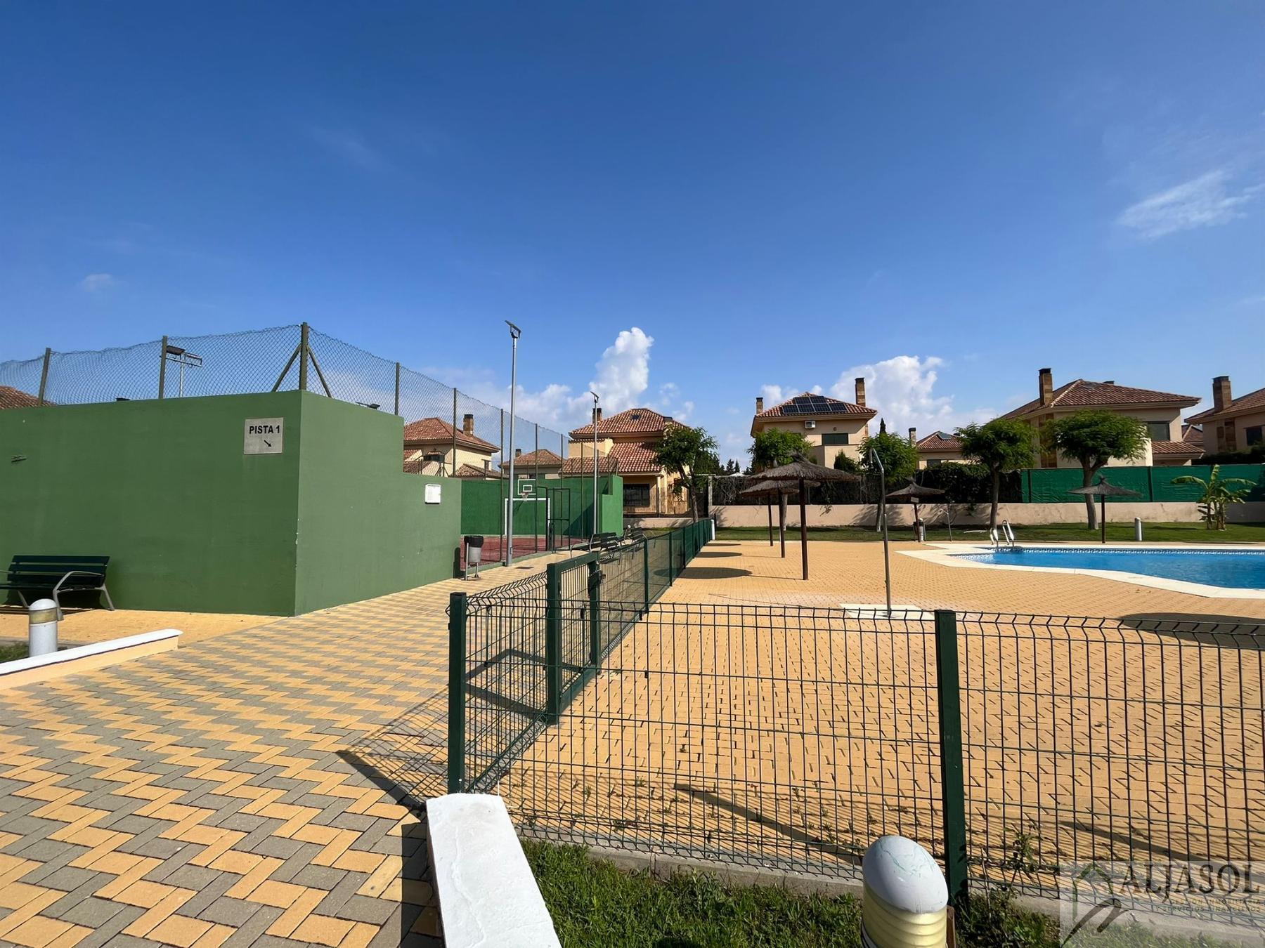 Venta de chalet en Palomares del Río