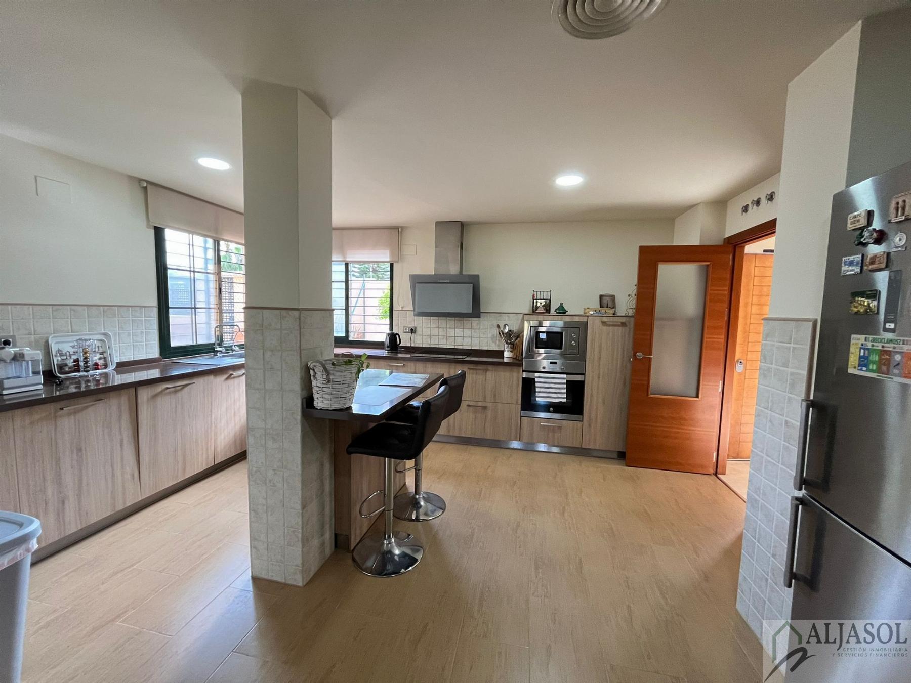 Venta de chalet en Palomares del Río