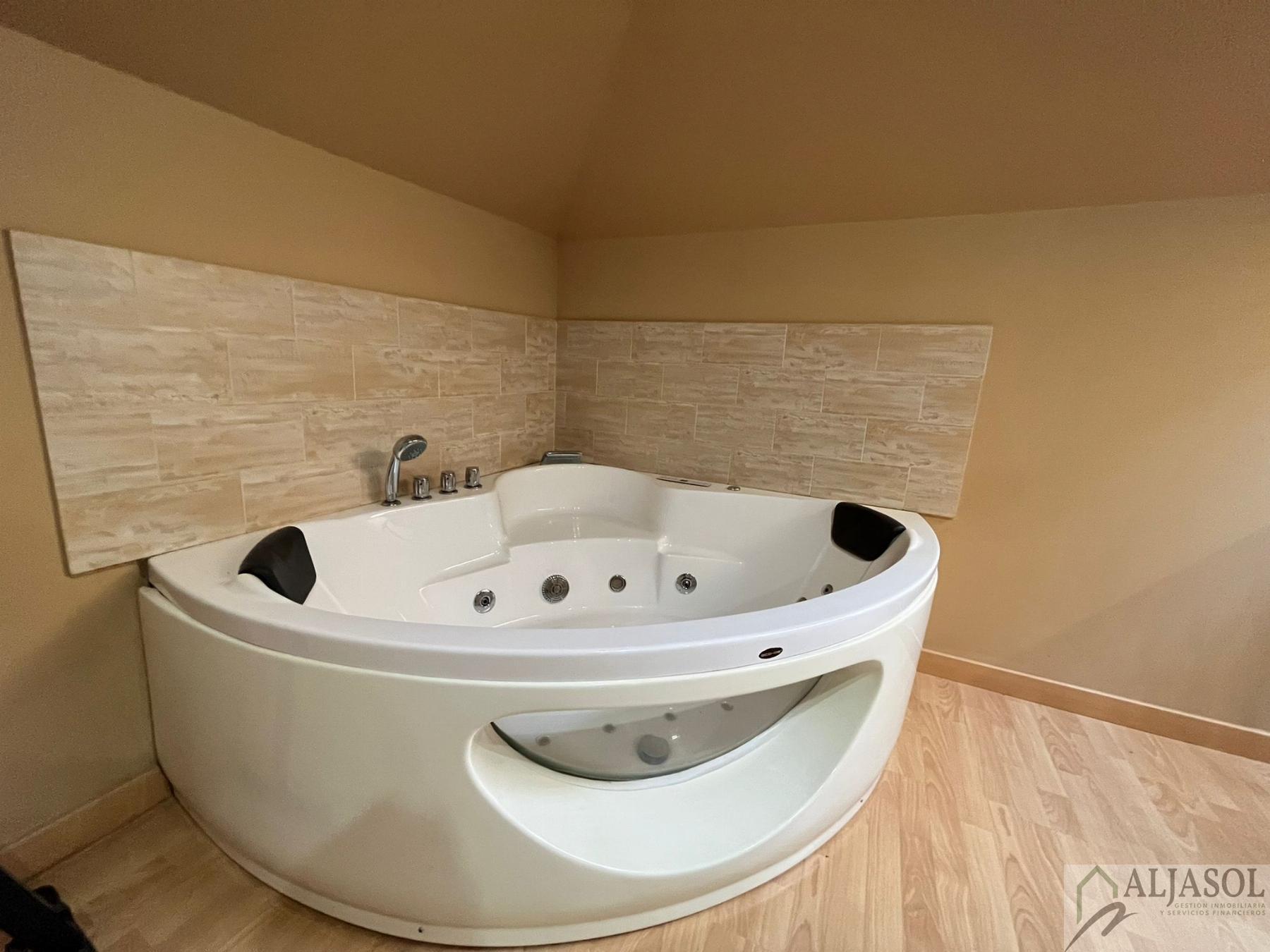 Venta de chalet en Palomares del Río