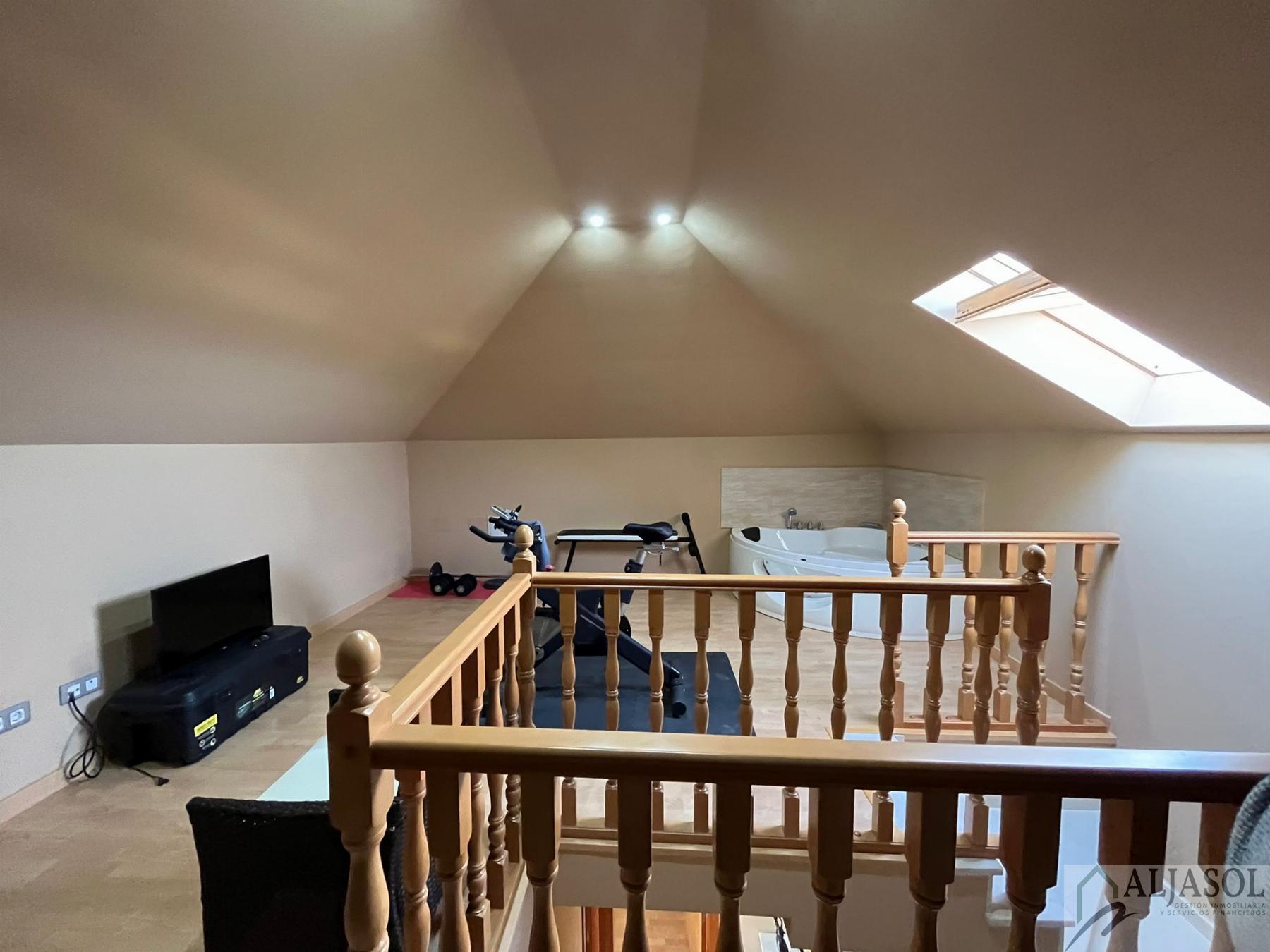 Venta de chalet en Palomares del Río