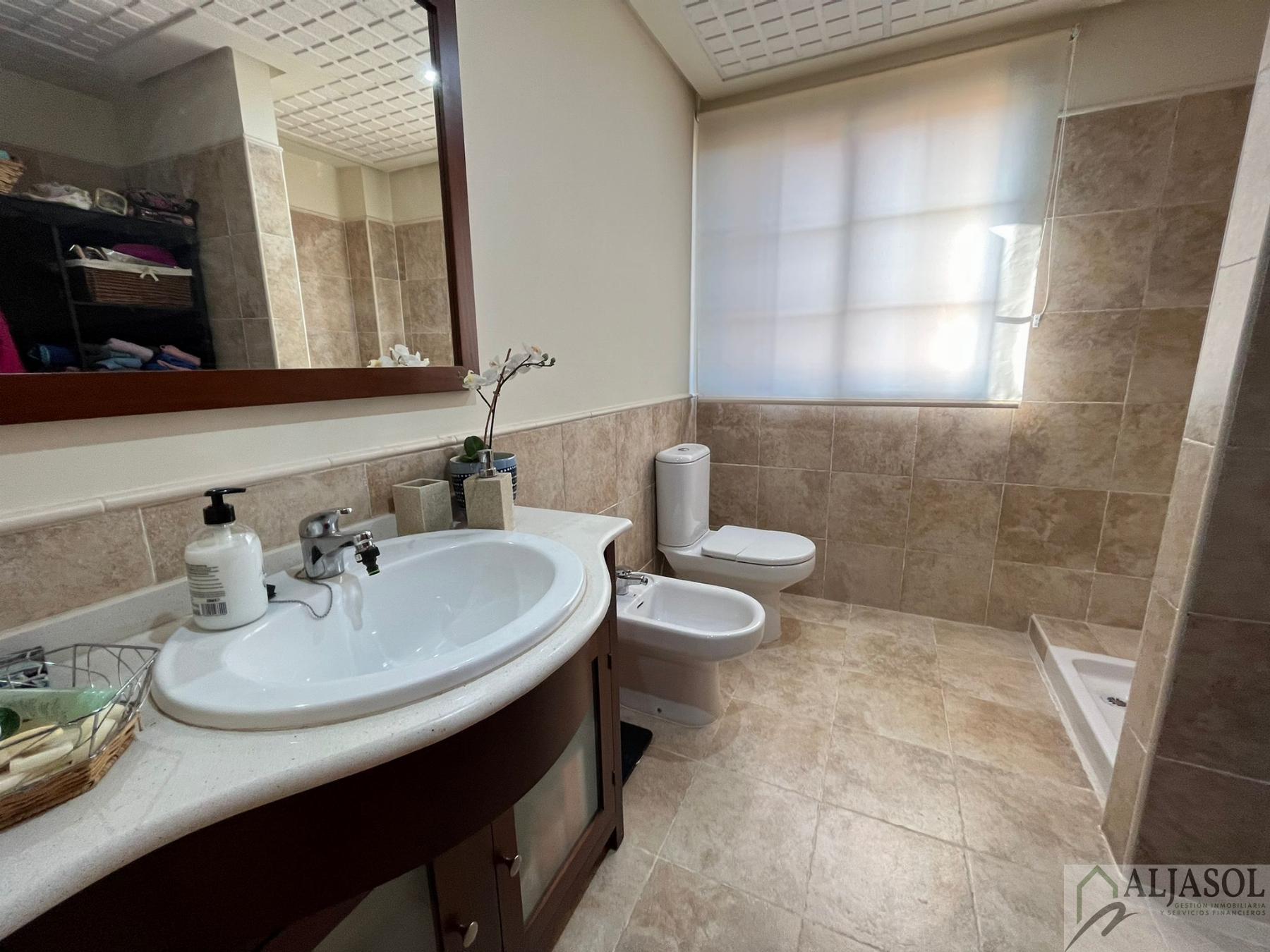 Venta de chalet en Palomares del Río