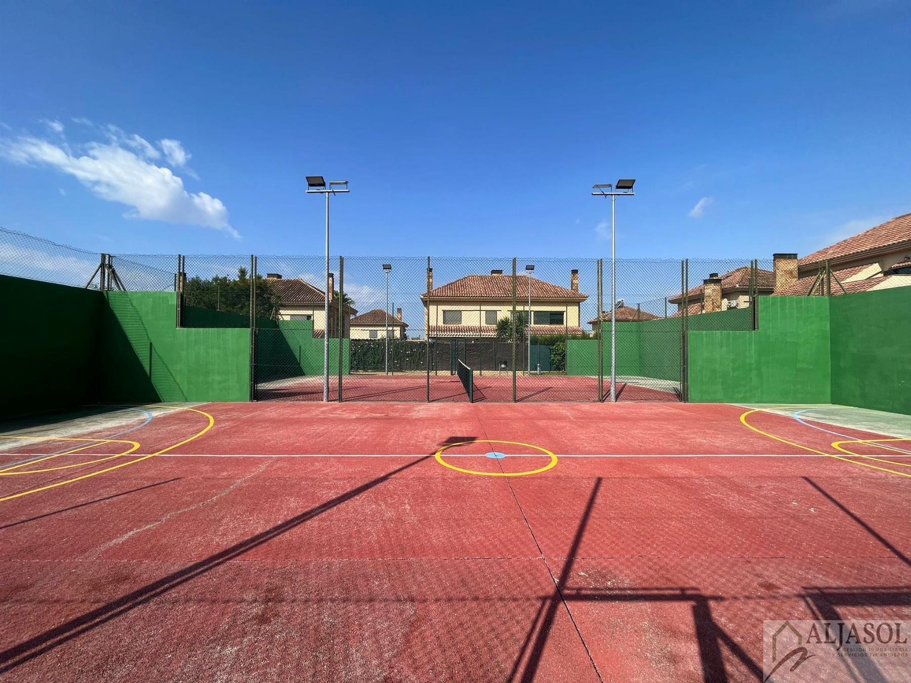 Venta de chalet en Palomares del Río