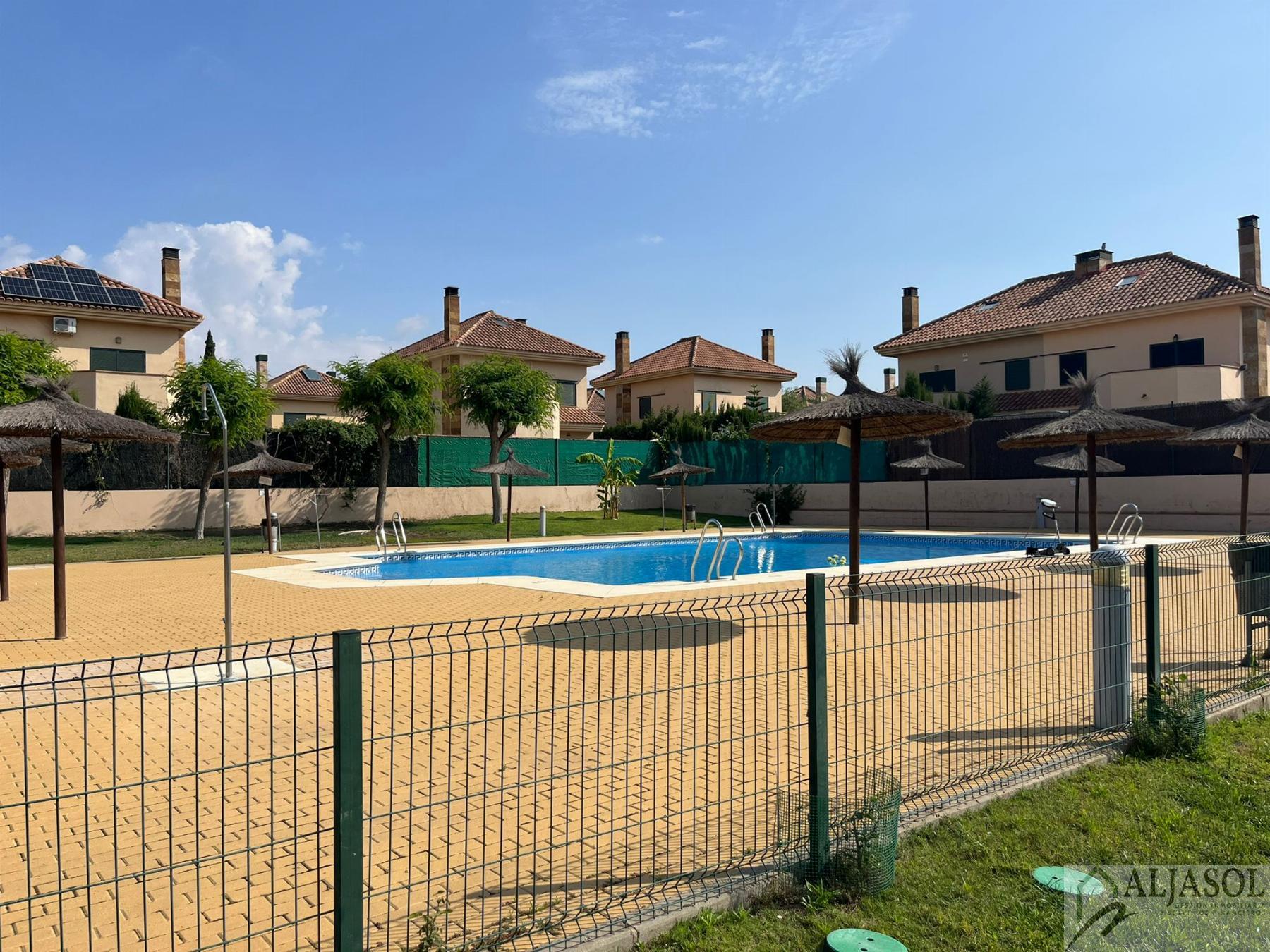 Venta de chalet en Palomares del Río