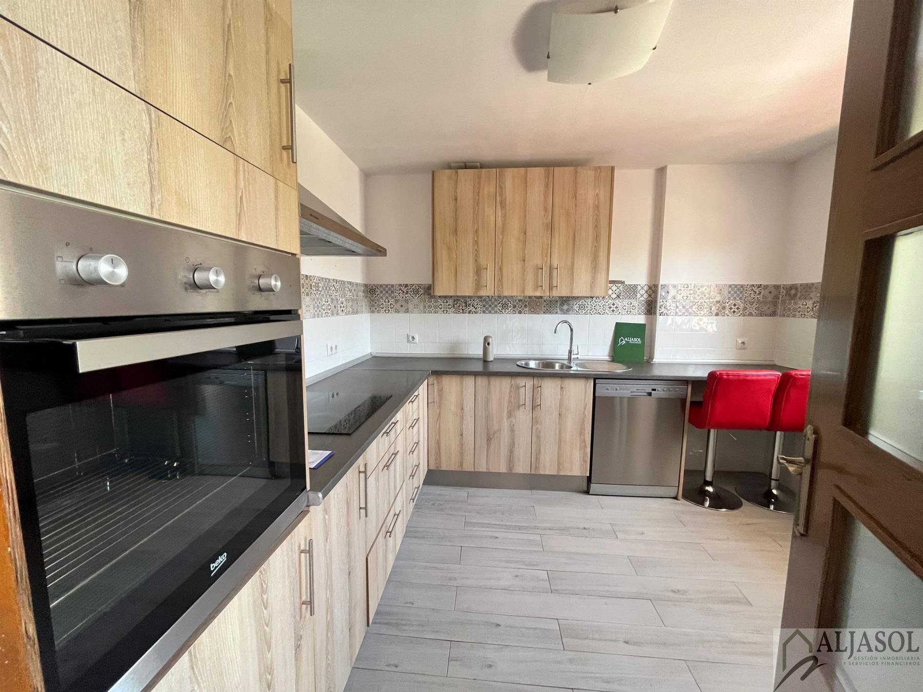 For sale of house in Mairena del Aljarafe