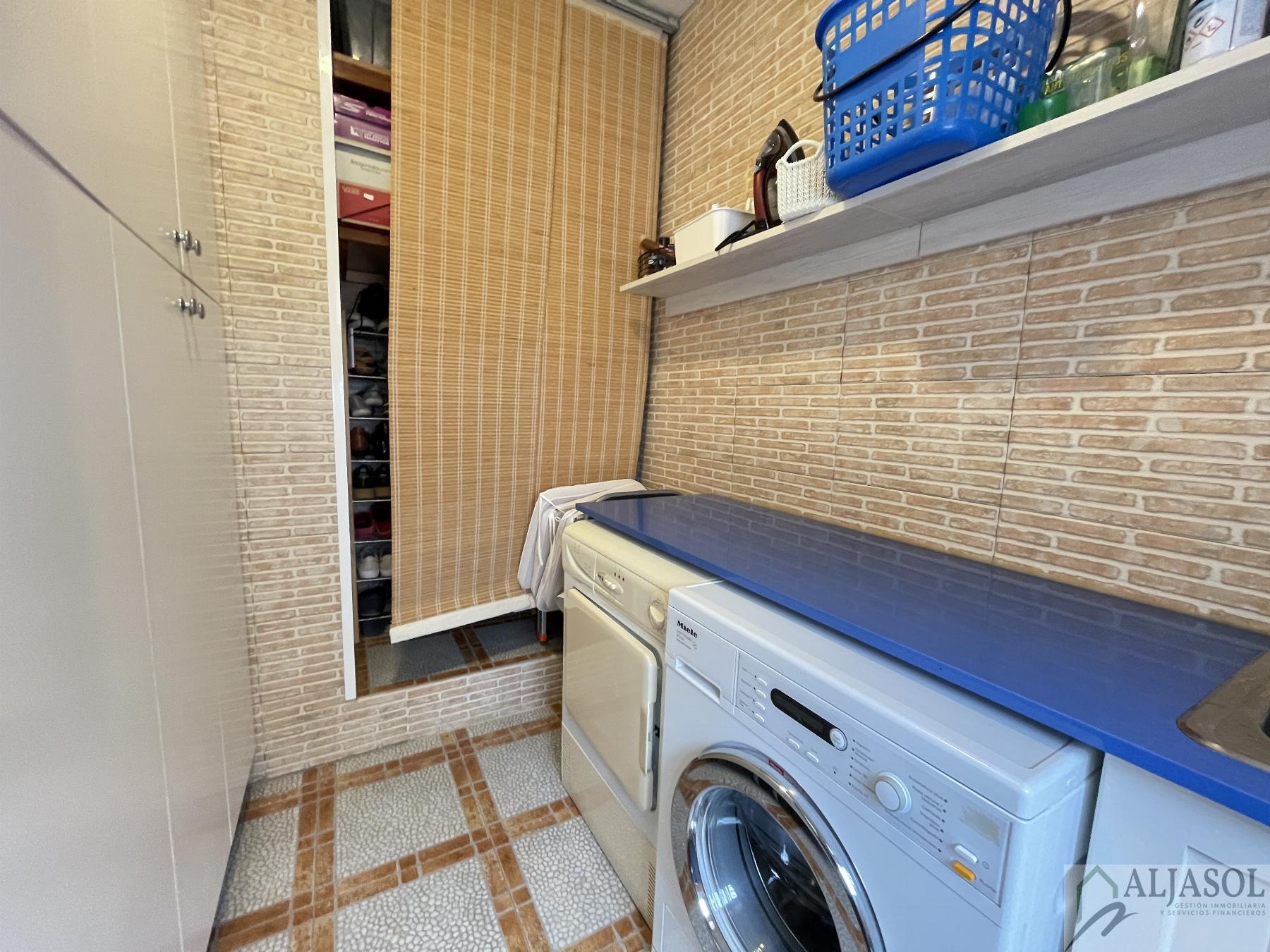 Venta de casa en Castilleja de la Cuesta