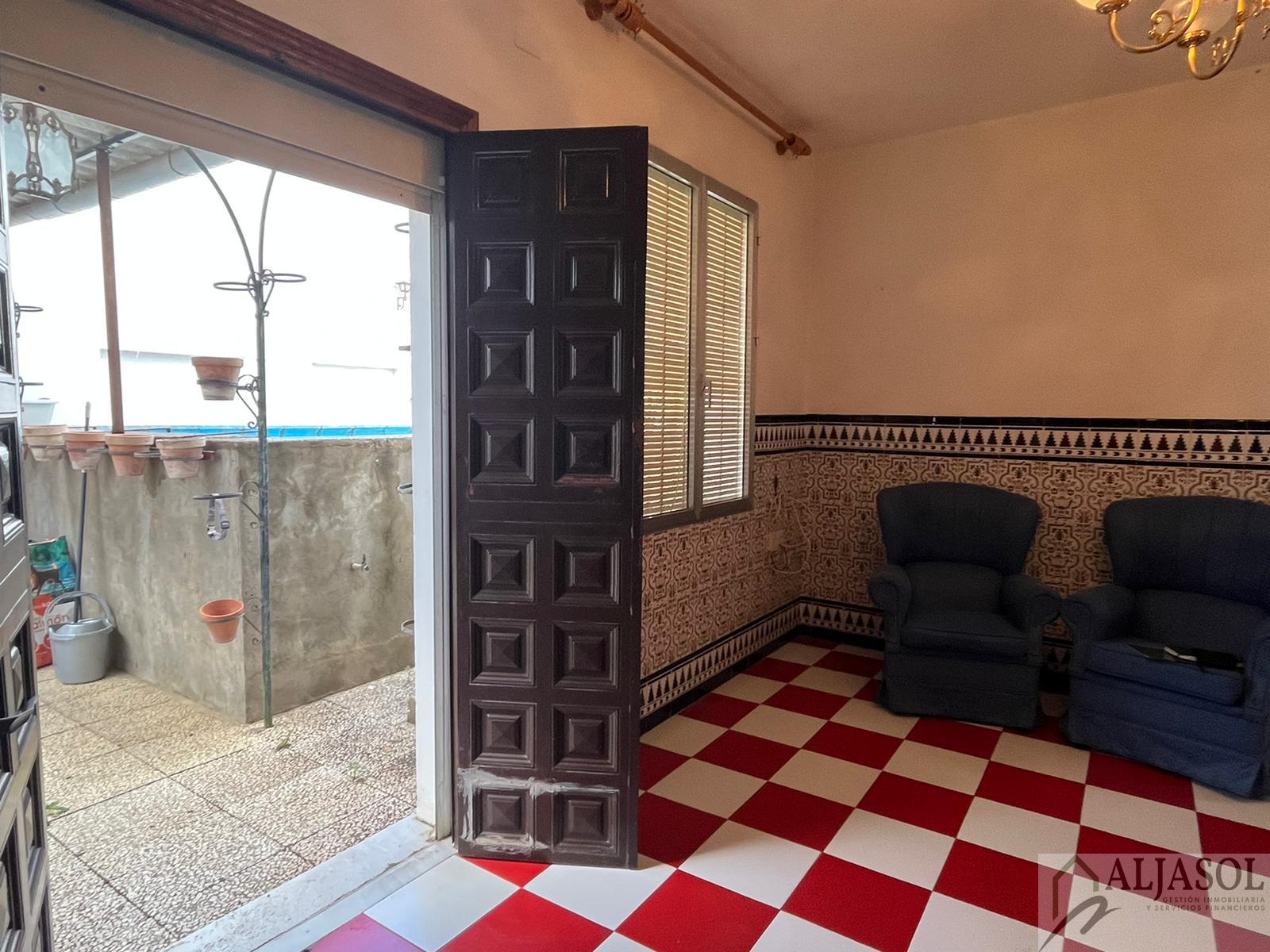For sale of house in Olivares