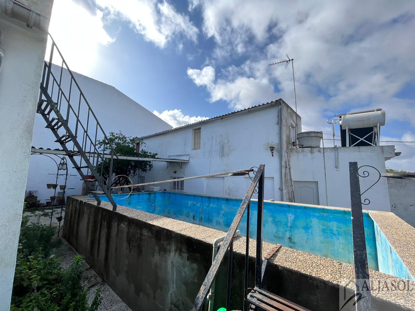 For sale of house in Olivares