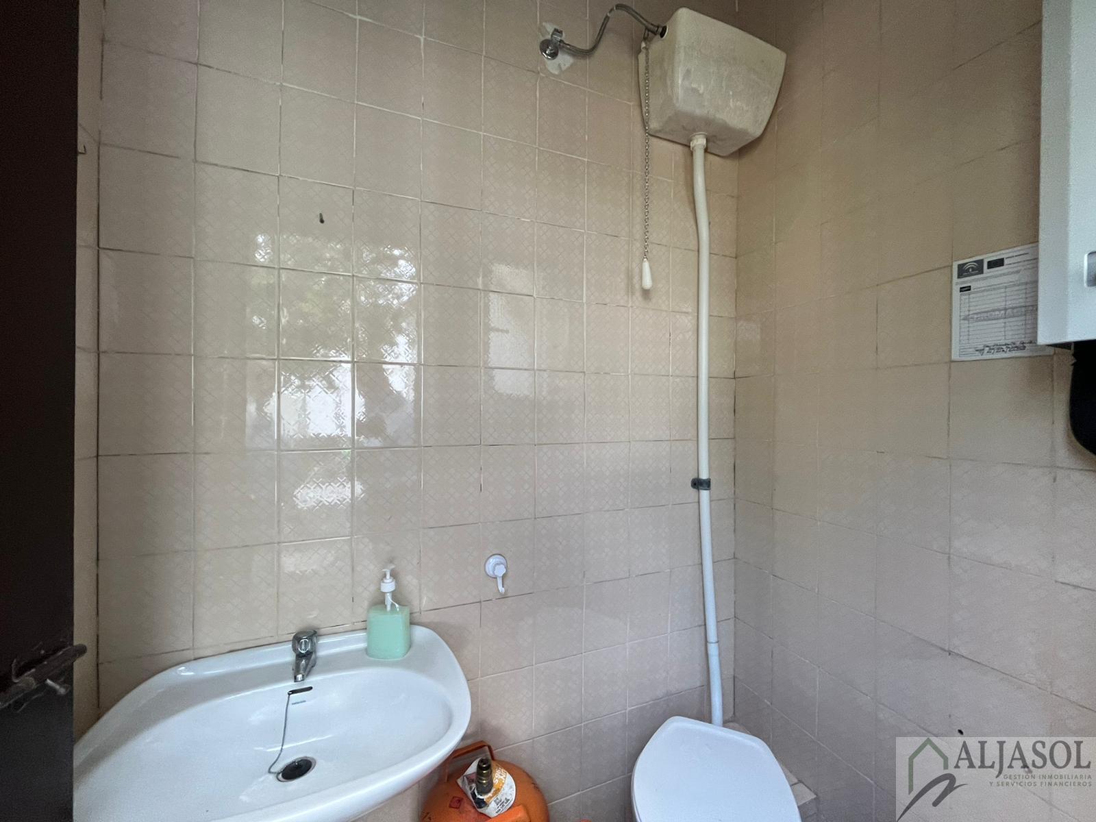 For sale of house in Olivares