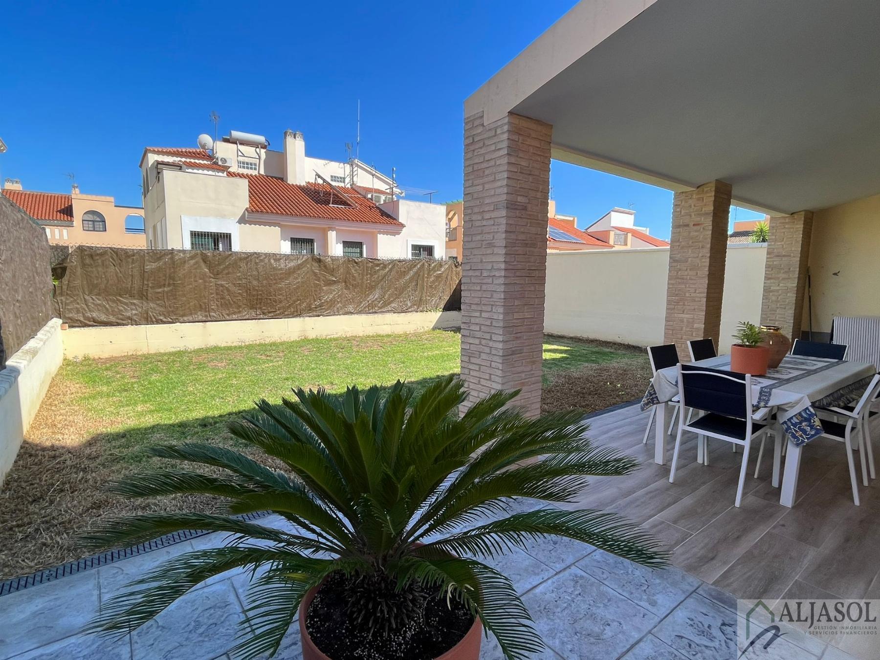 For sale of house in Bormujos
