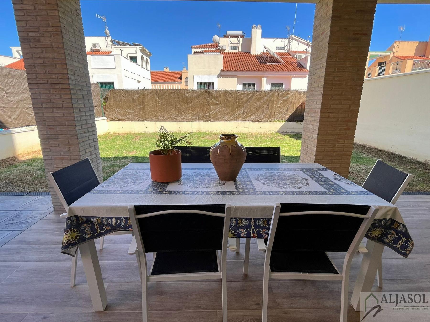 For sale of house in Bormujos