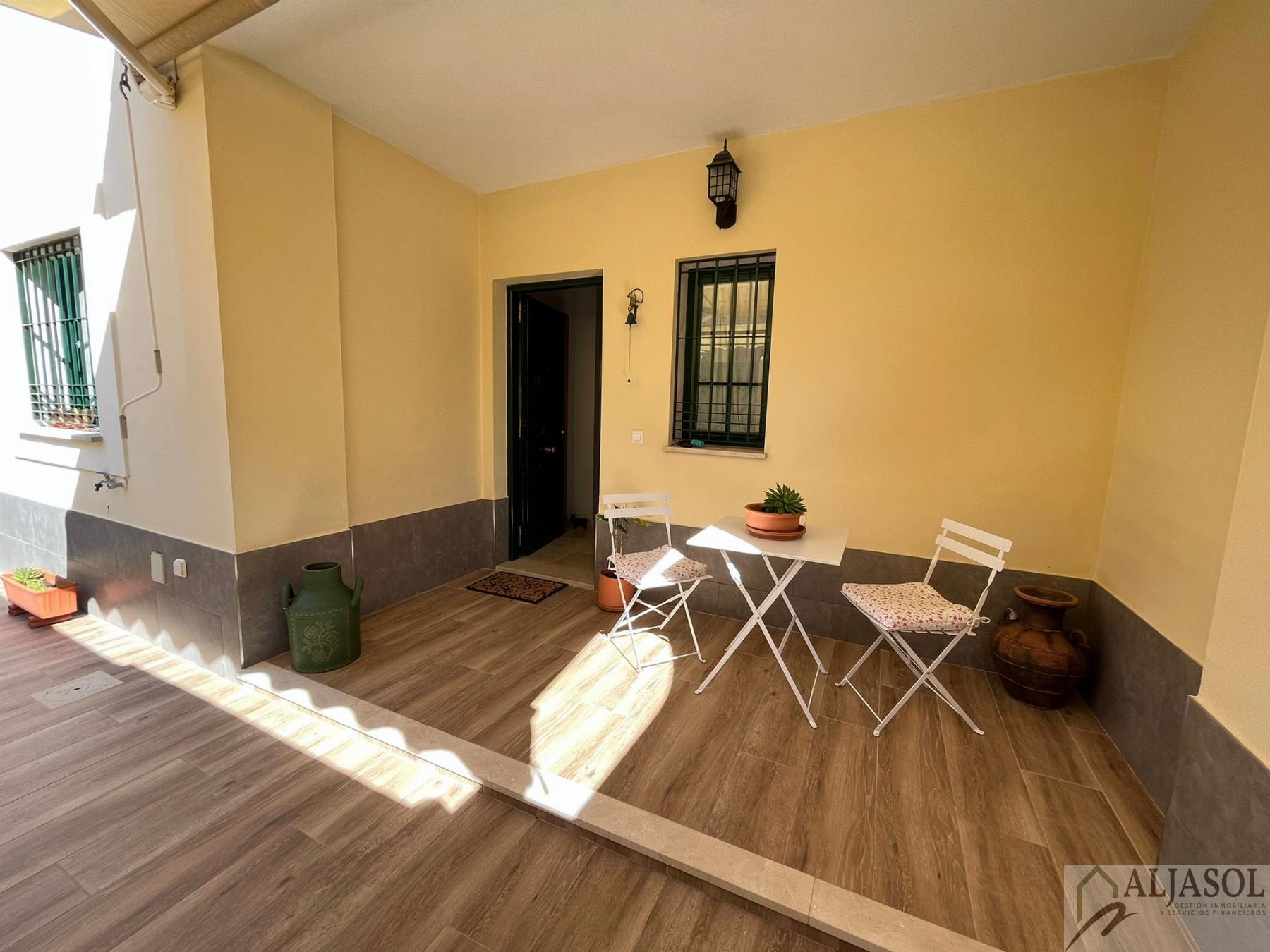 For sale of house in Bormujos