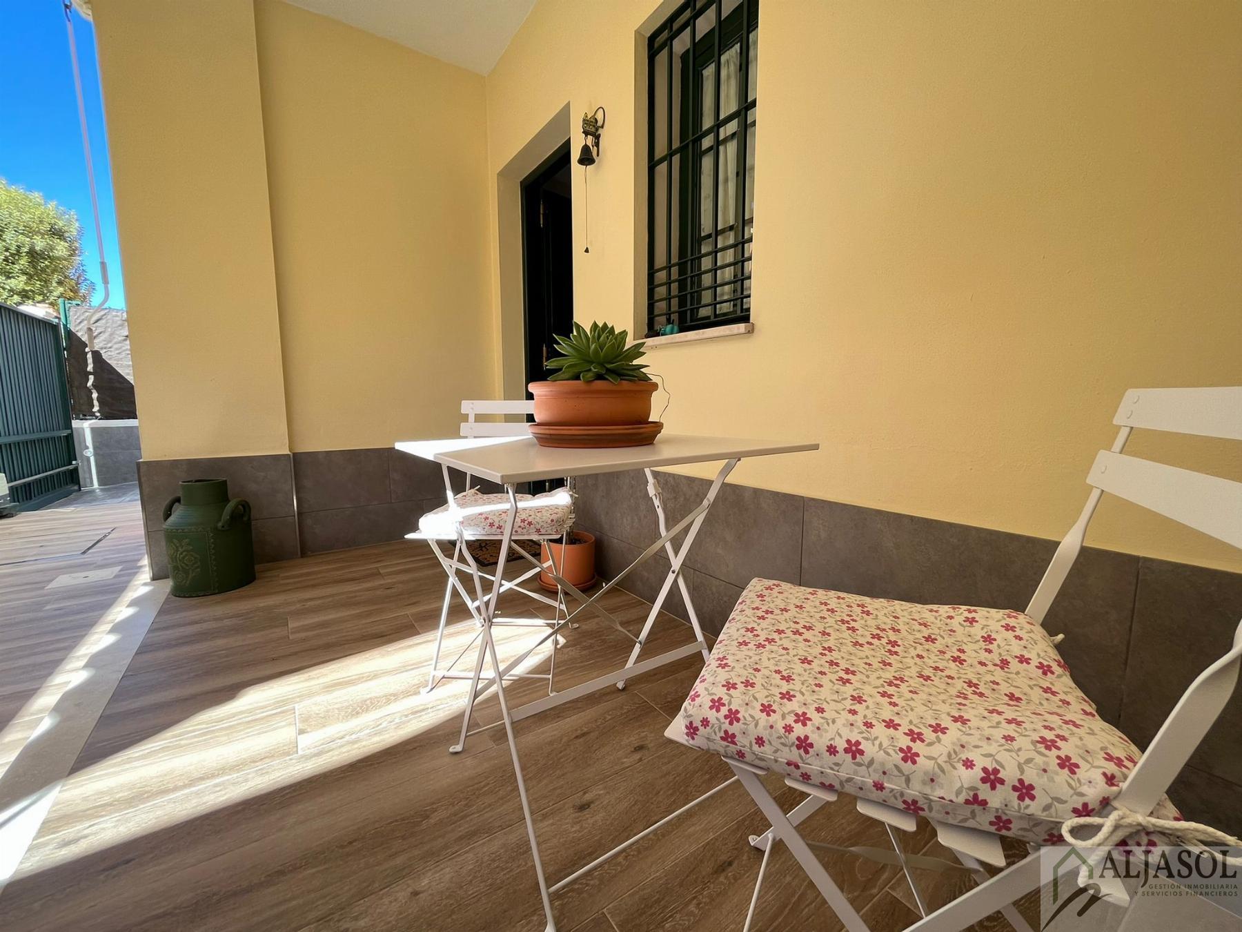 For sale of house in Bormujos