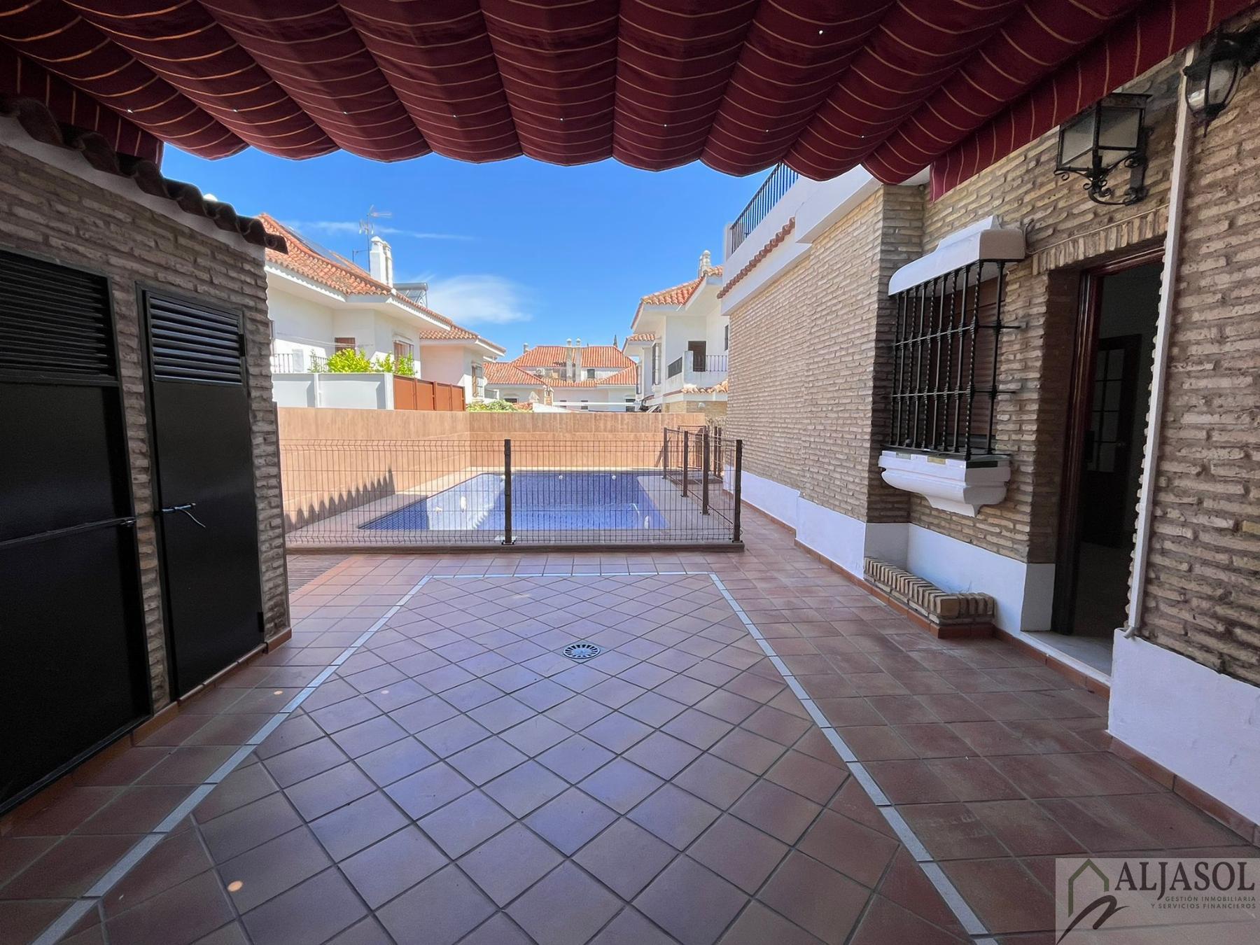 Venta de chalet en Valencina de la Concepción
