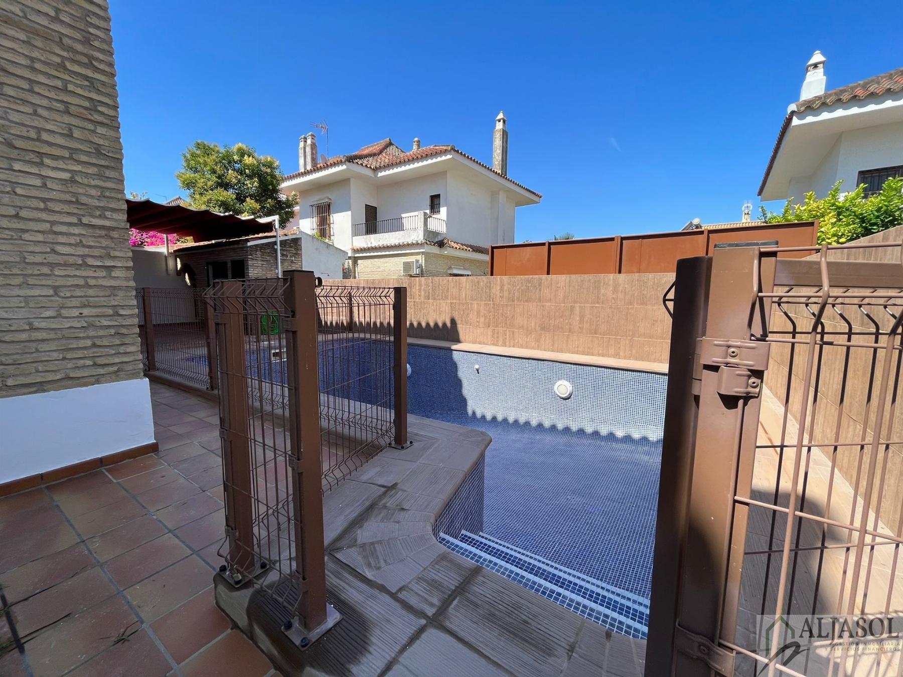 Venta de chalet en Valencina de la Concepción
