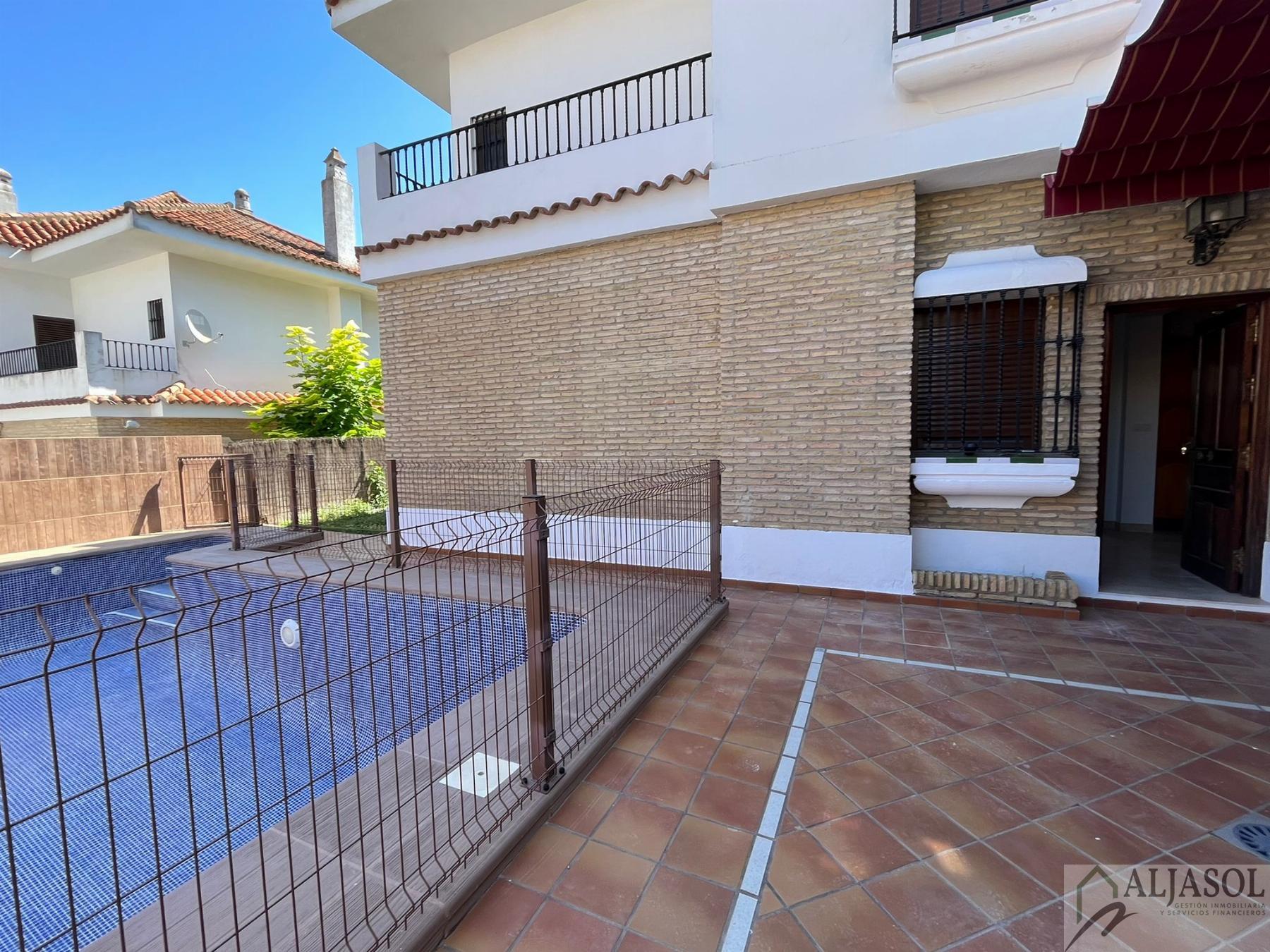 Venta de chalet en Valencina de la Concepción