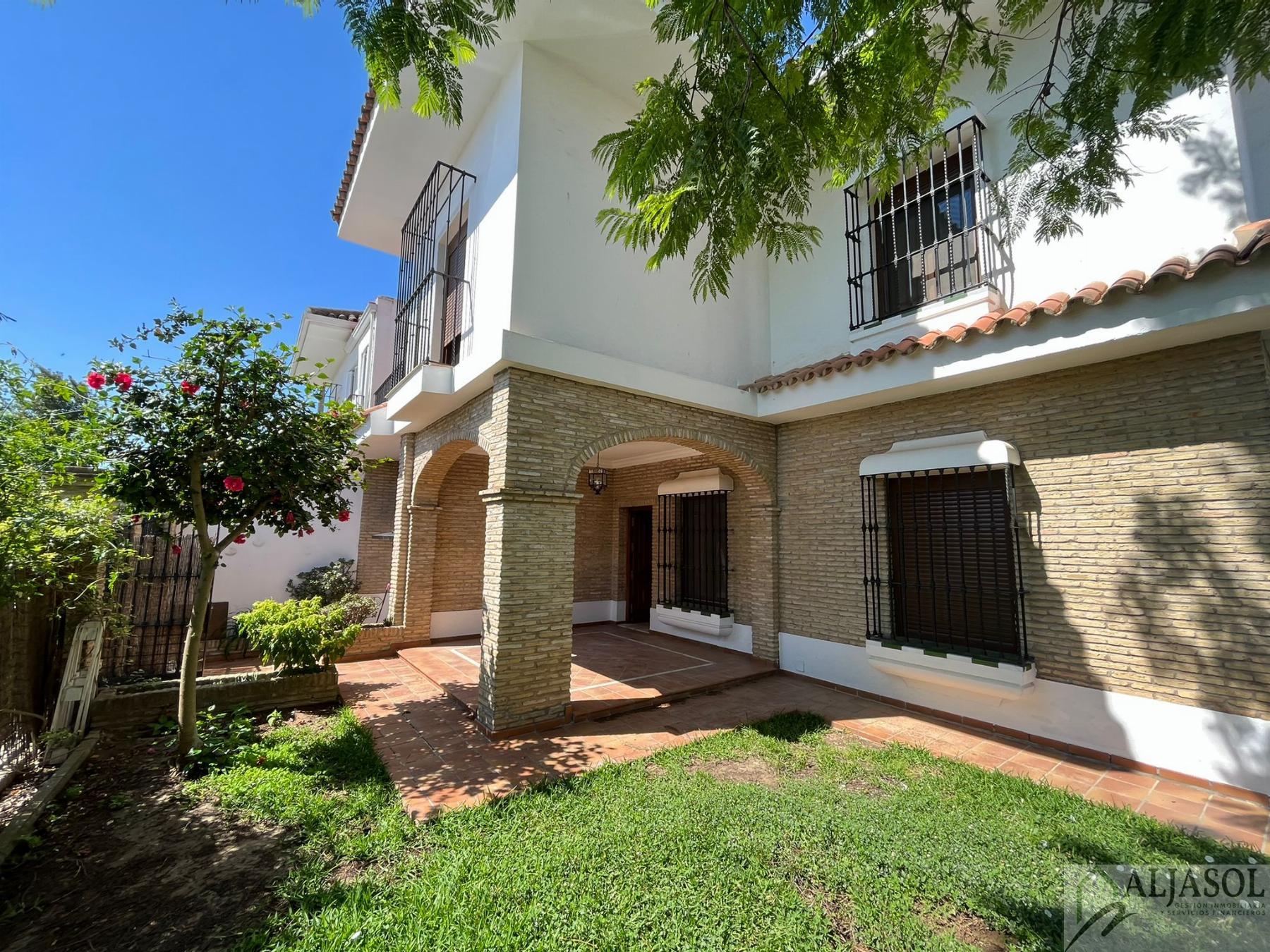 Venta de chalet en Valencina de la Concepción