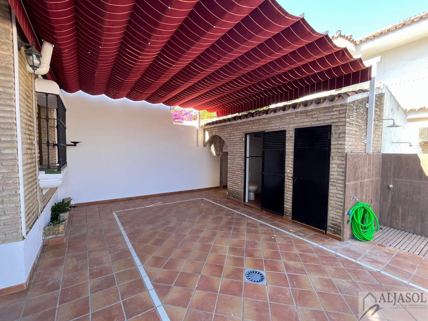 Venta de chalet en Valencina de la Concepción