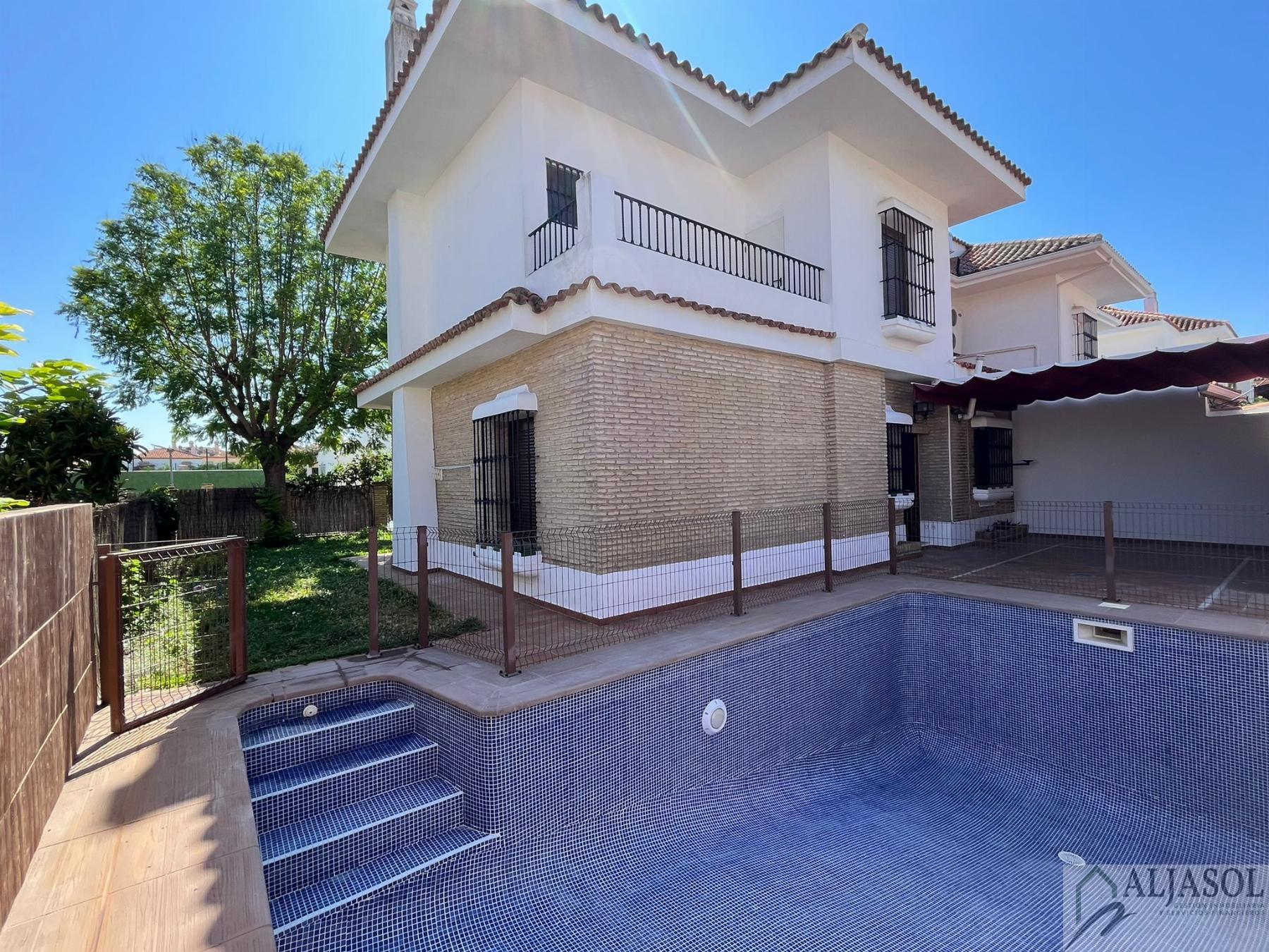 Venta de chalet en Valencina de la Concepción