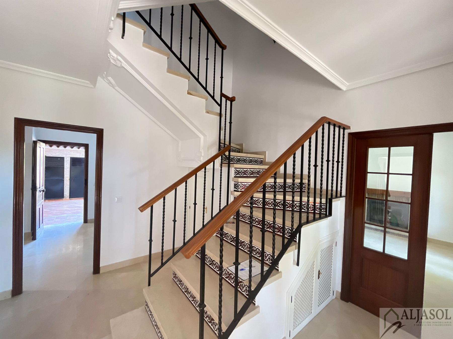 Venta de chalet en Valencina de la Concepción