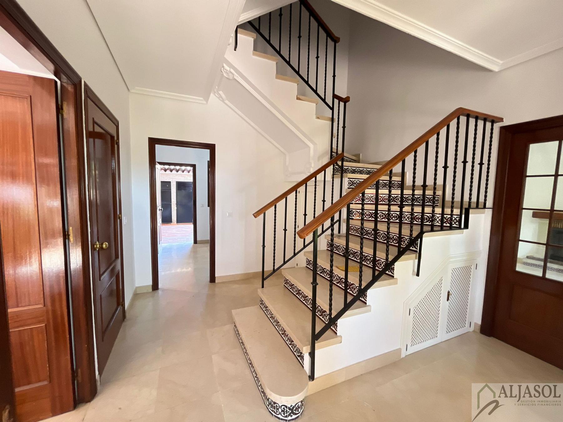 Venta de chalet en Valencina de la Concepción