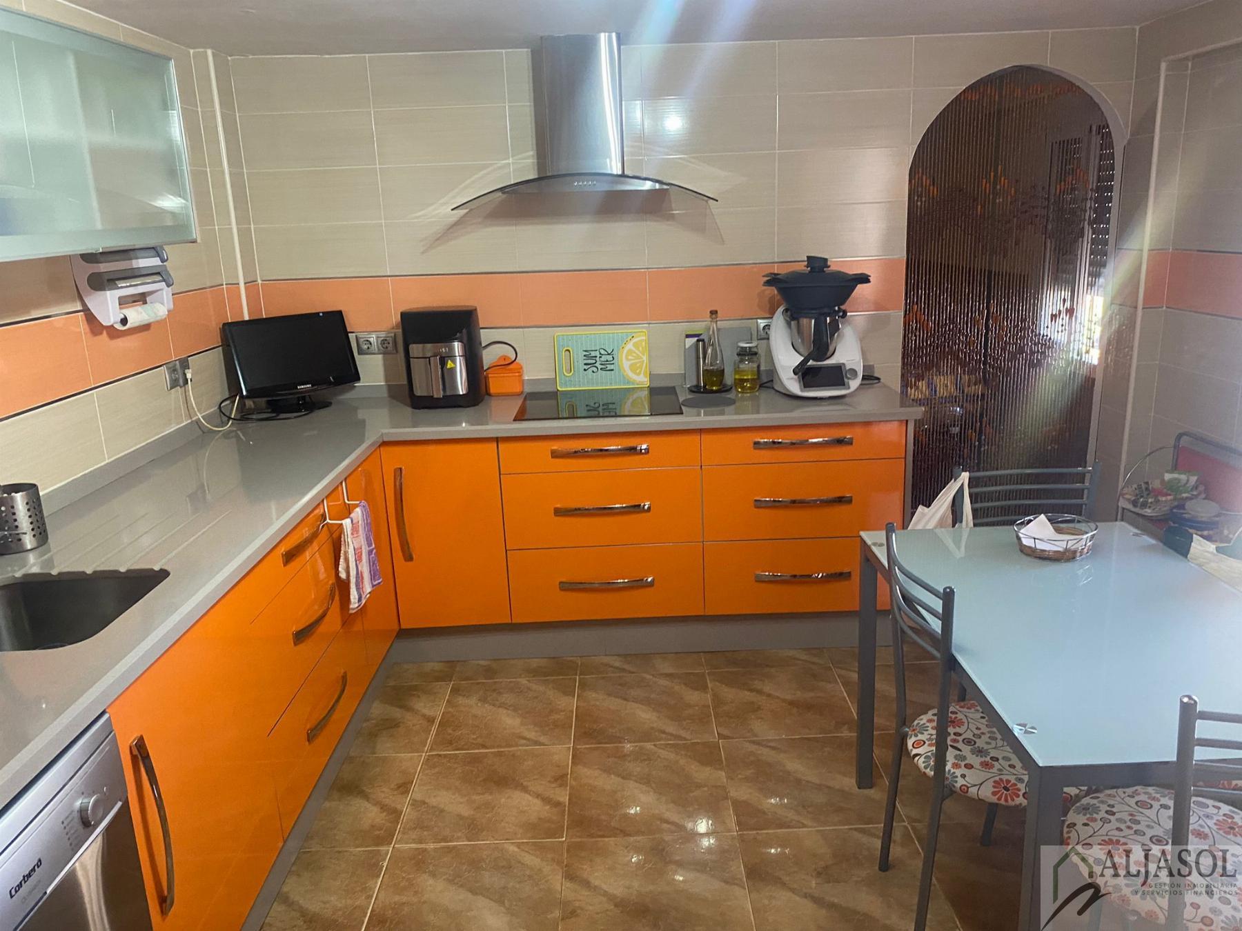 Venta de casa en Valencina de la Concepción