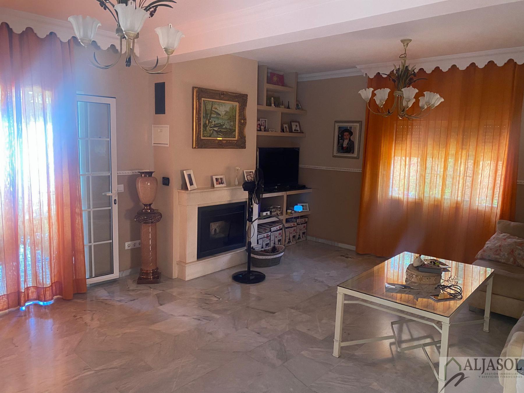 Venta de casa en Valencina de la Concepción