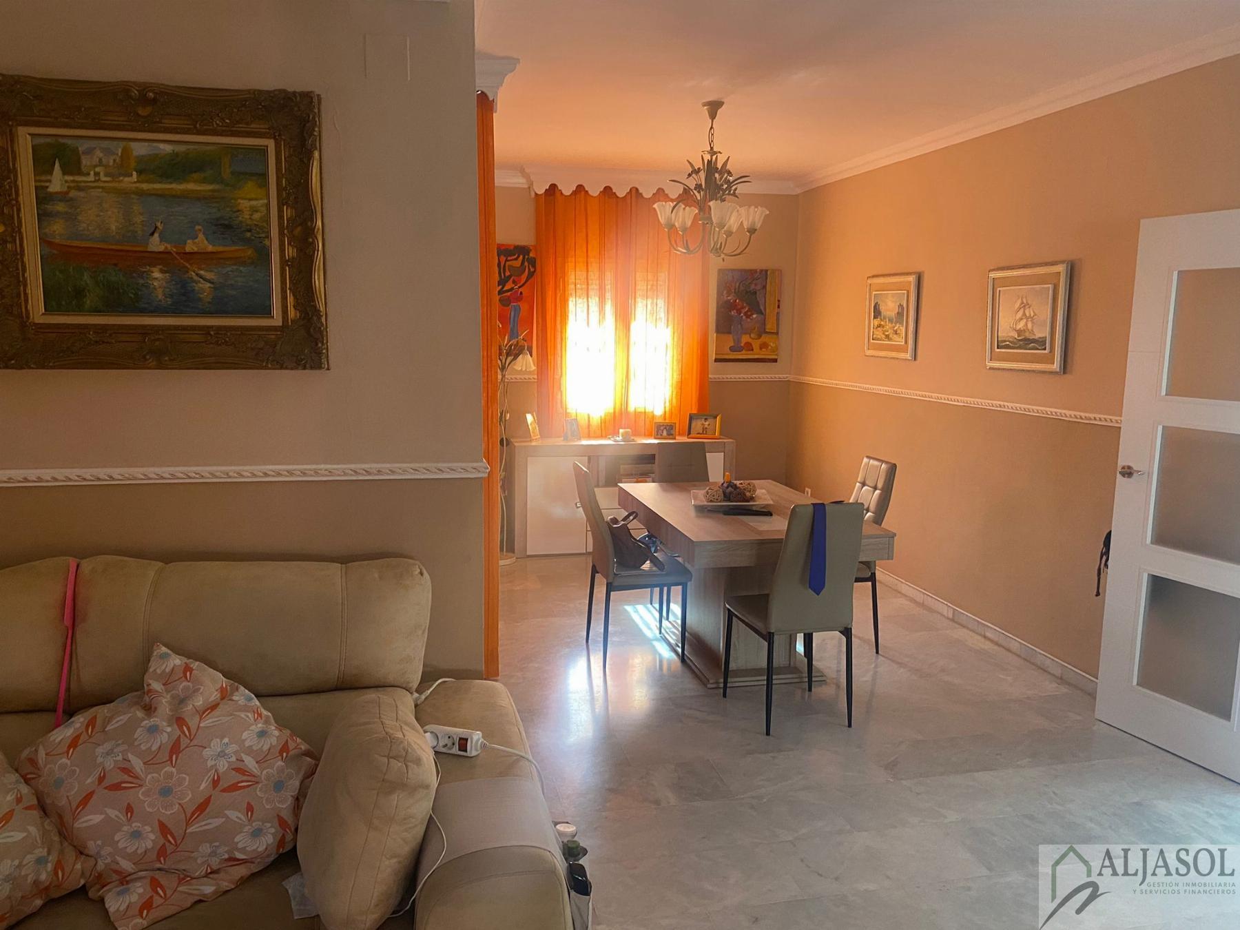 Venta de casa en Valencina de la Concepción