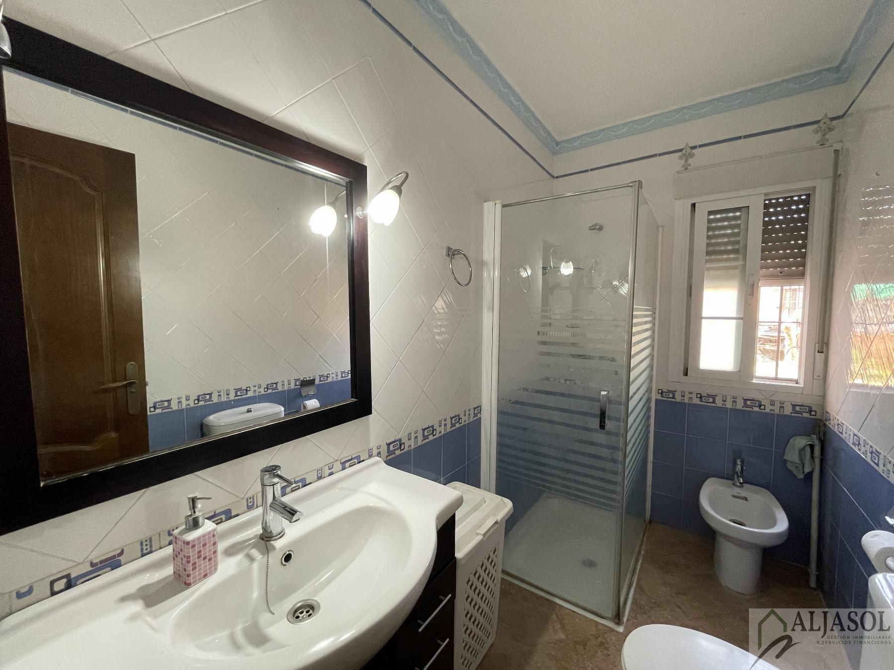 For sale of chalet in Bollullos de la Mitación