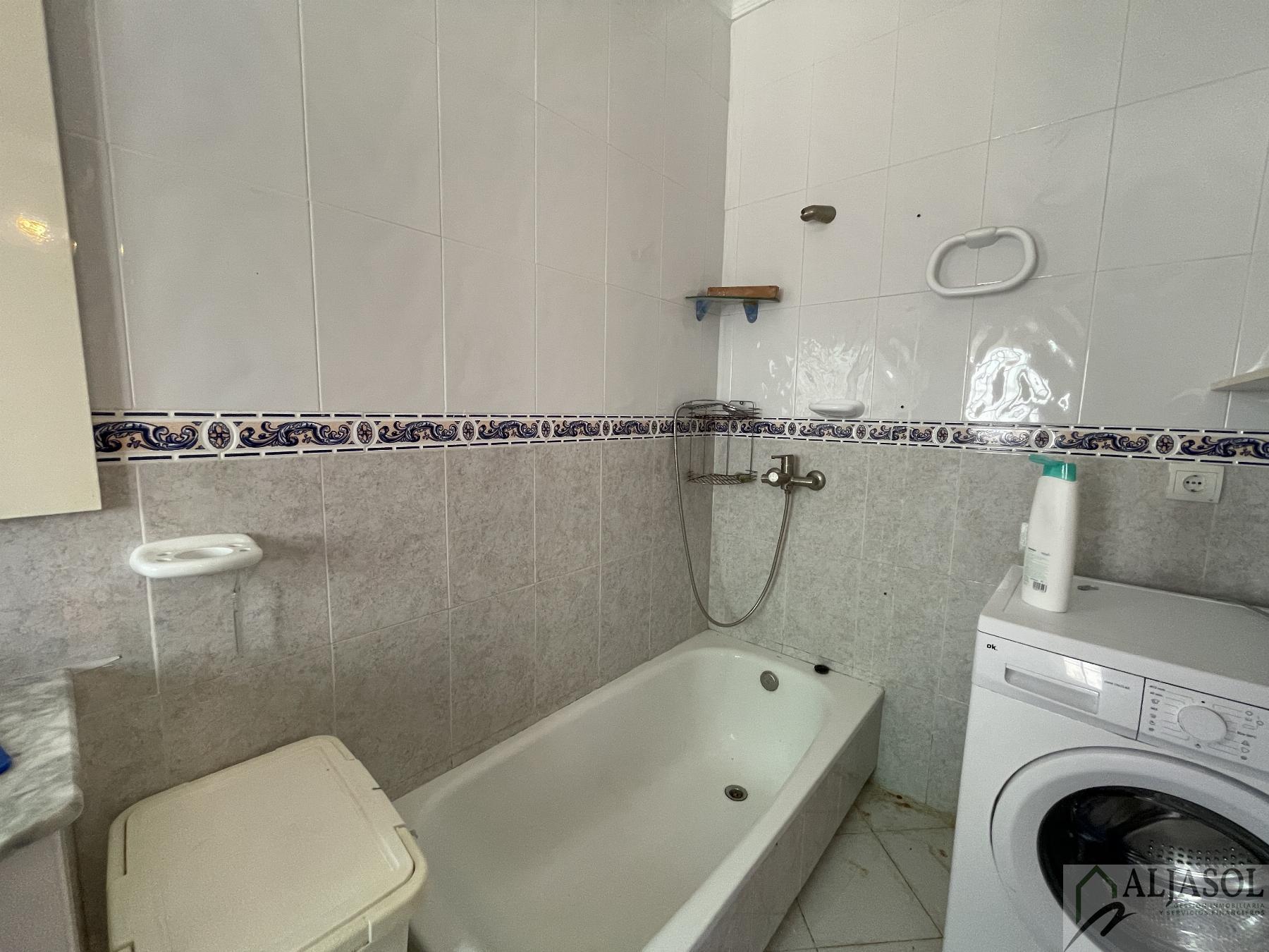For sale of chalet in Bollullos de la Mitación