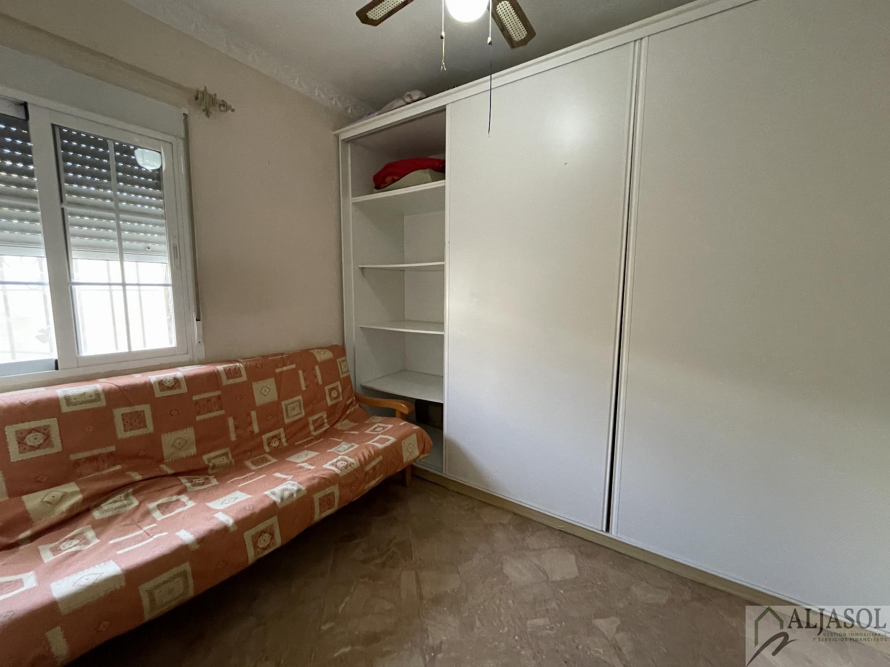 For sale of chalet in Bollullos de la Mitación
