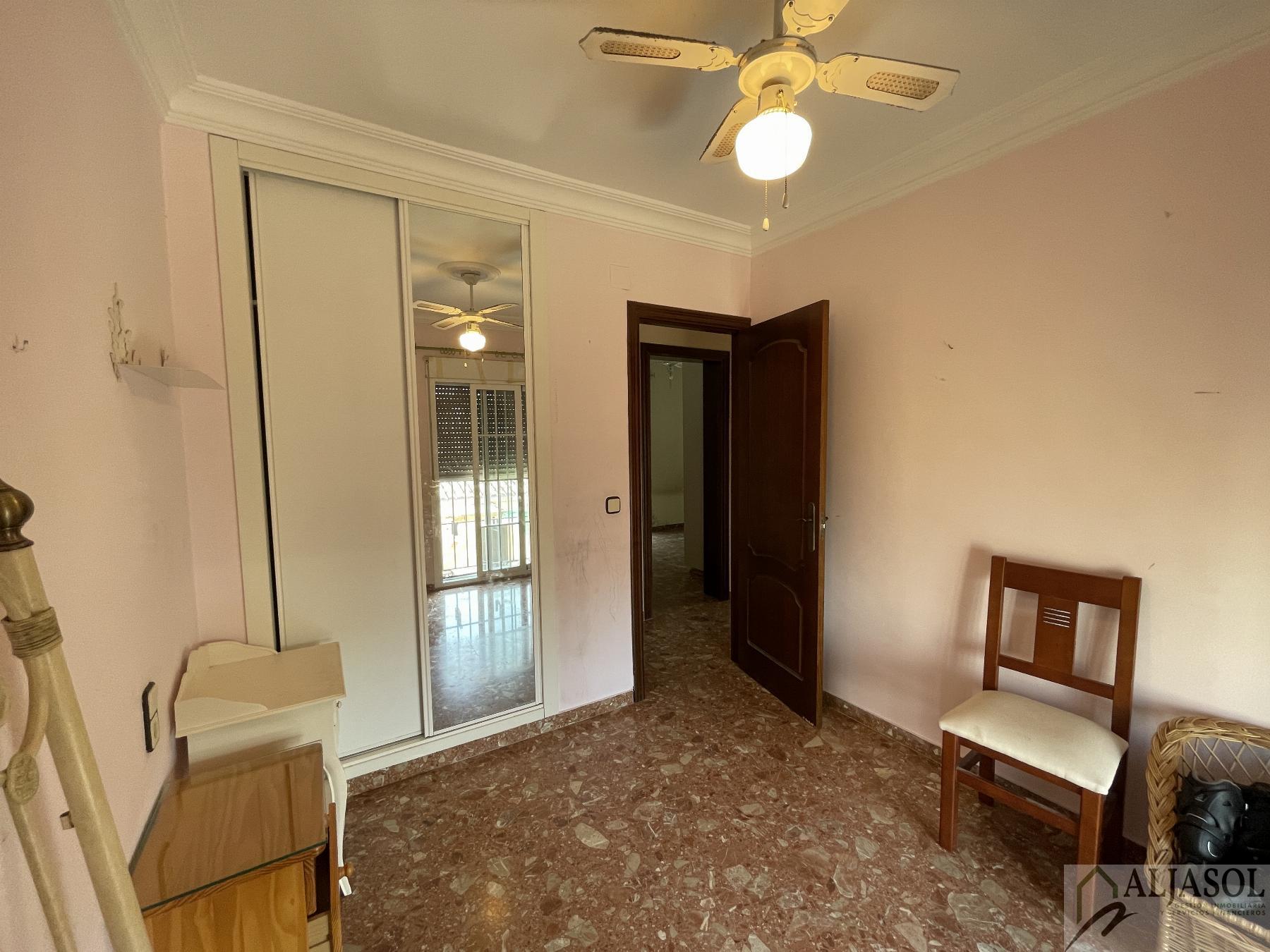 For sale of chalet in Bollullos de la Mitación