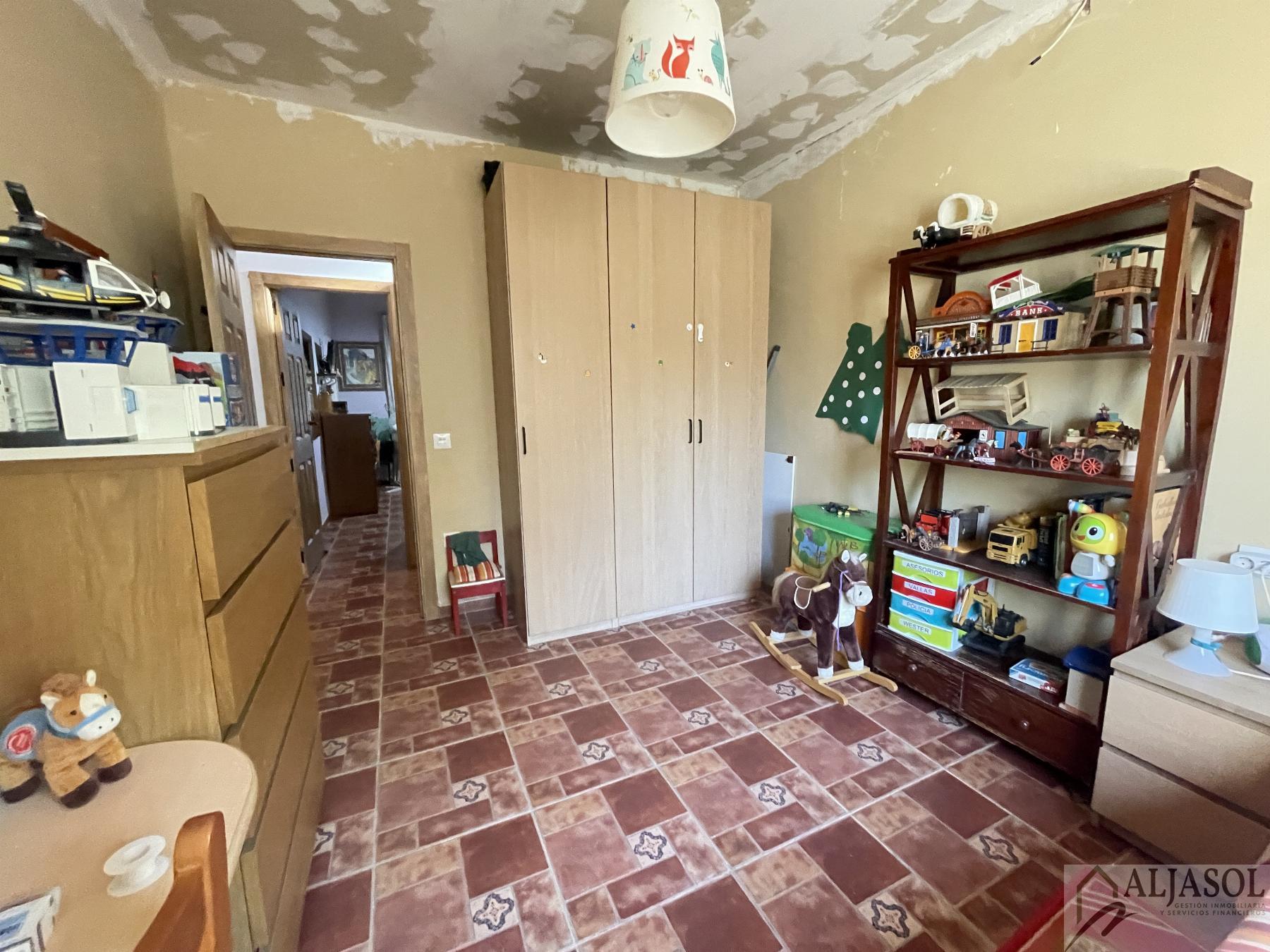 Venta de casa en Carmona