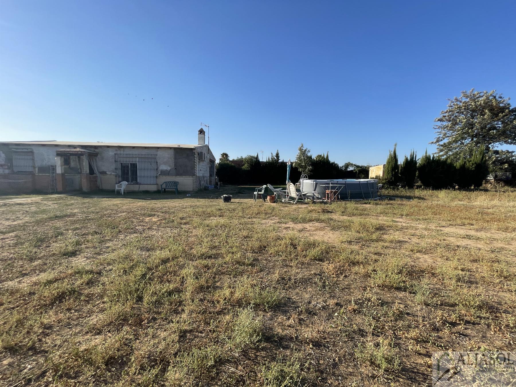Venta de casa en Carmona