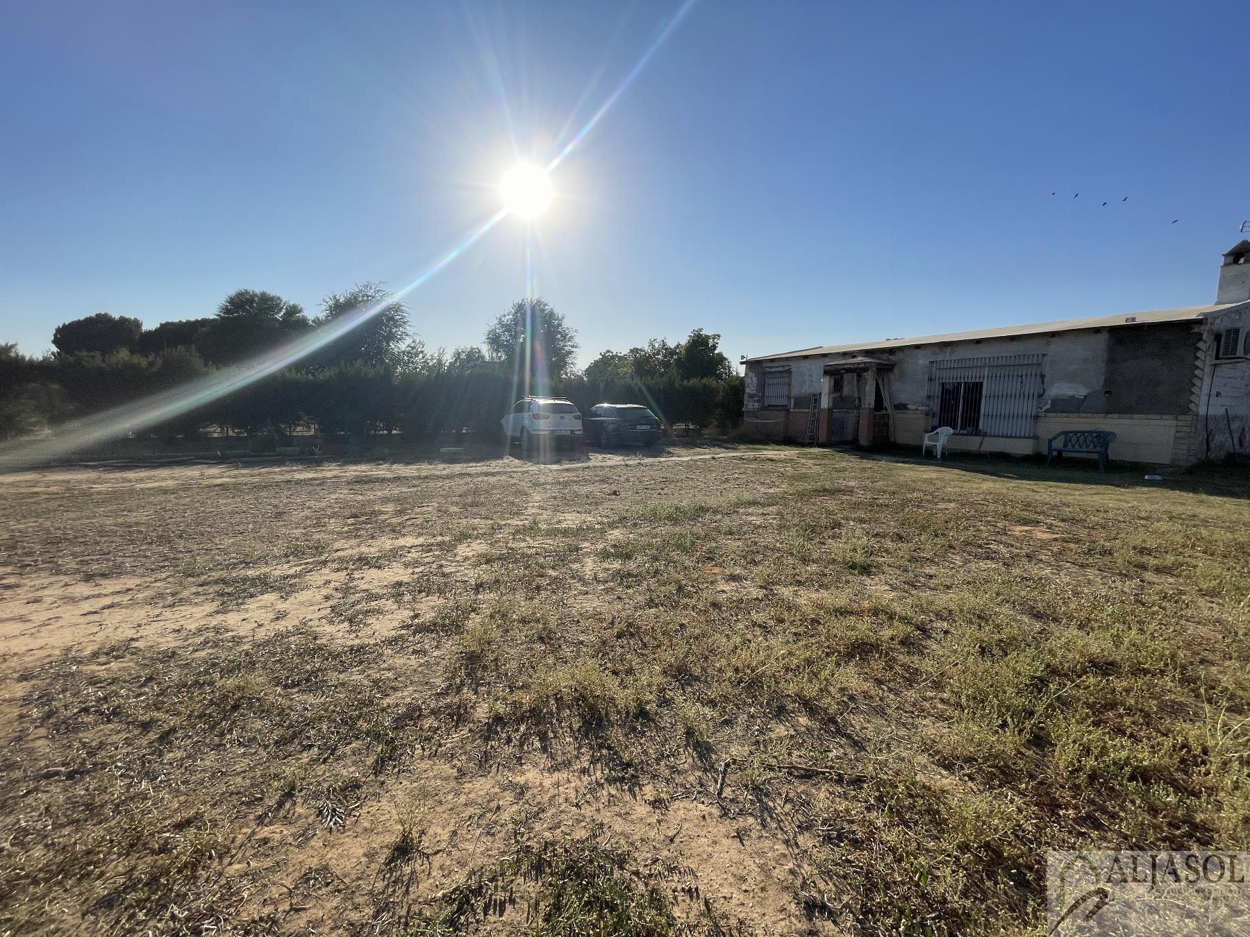Venta de casa en Carmona