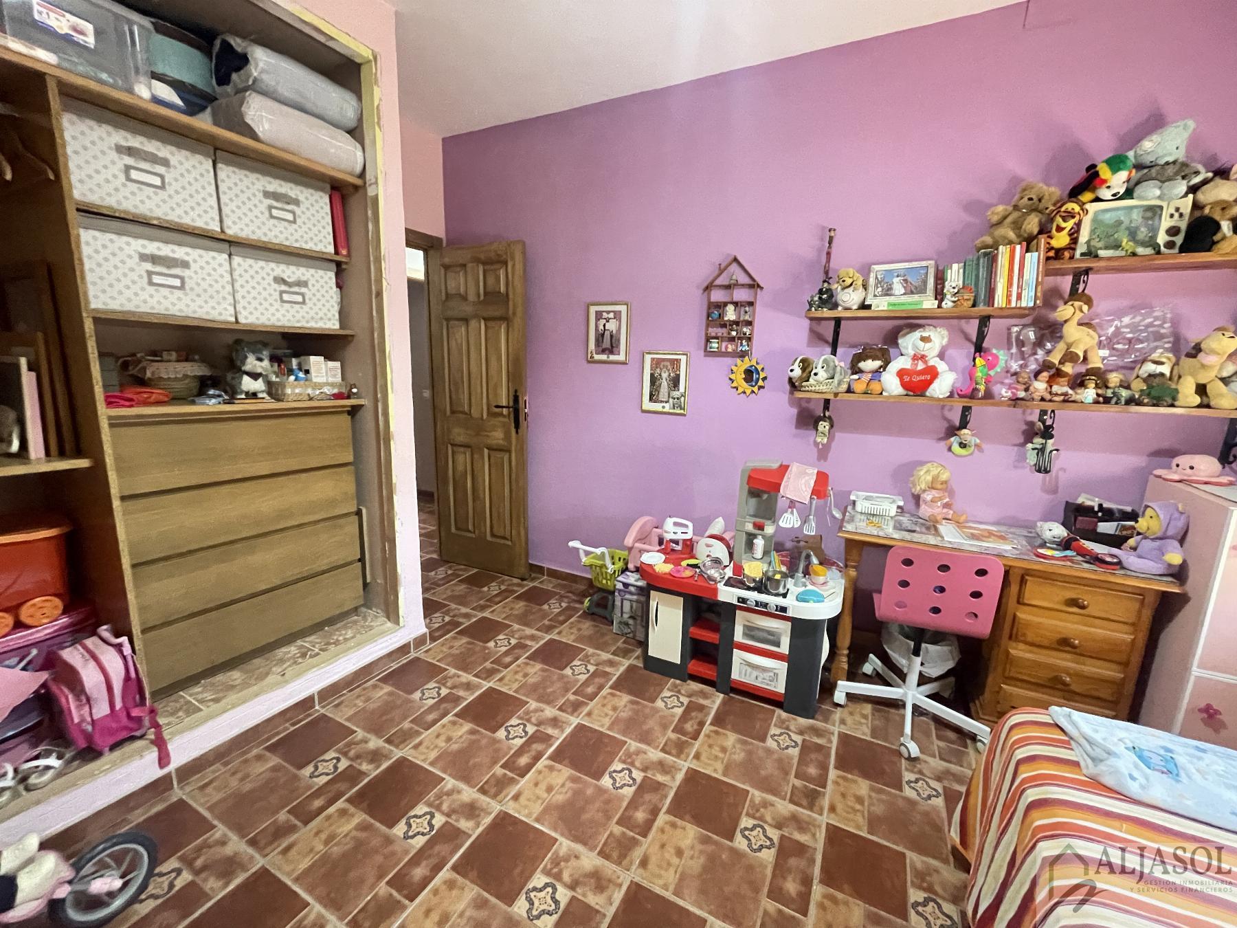 Venta de casa en Carmona