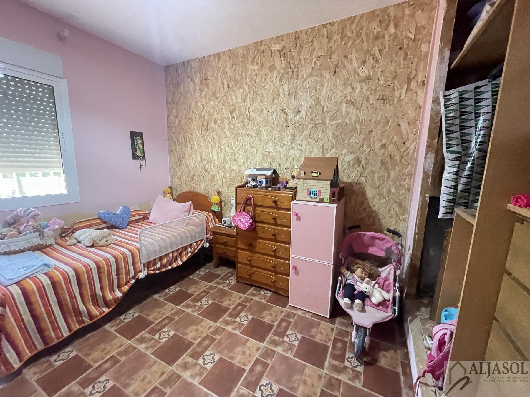 Venta de casa en Carmona