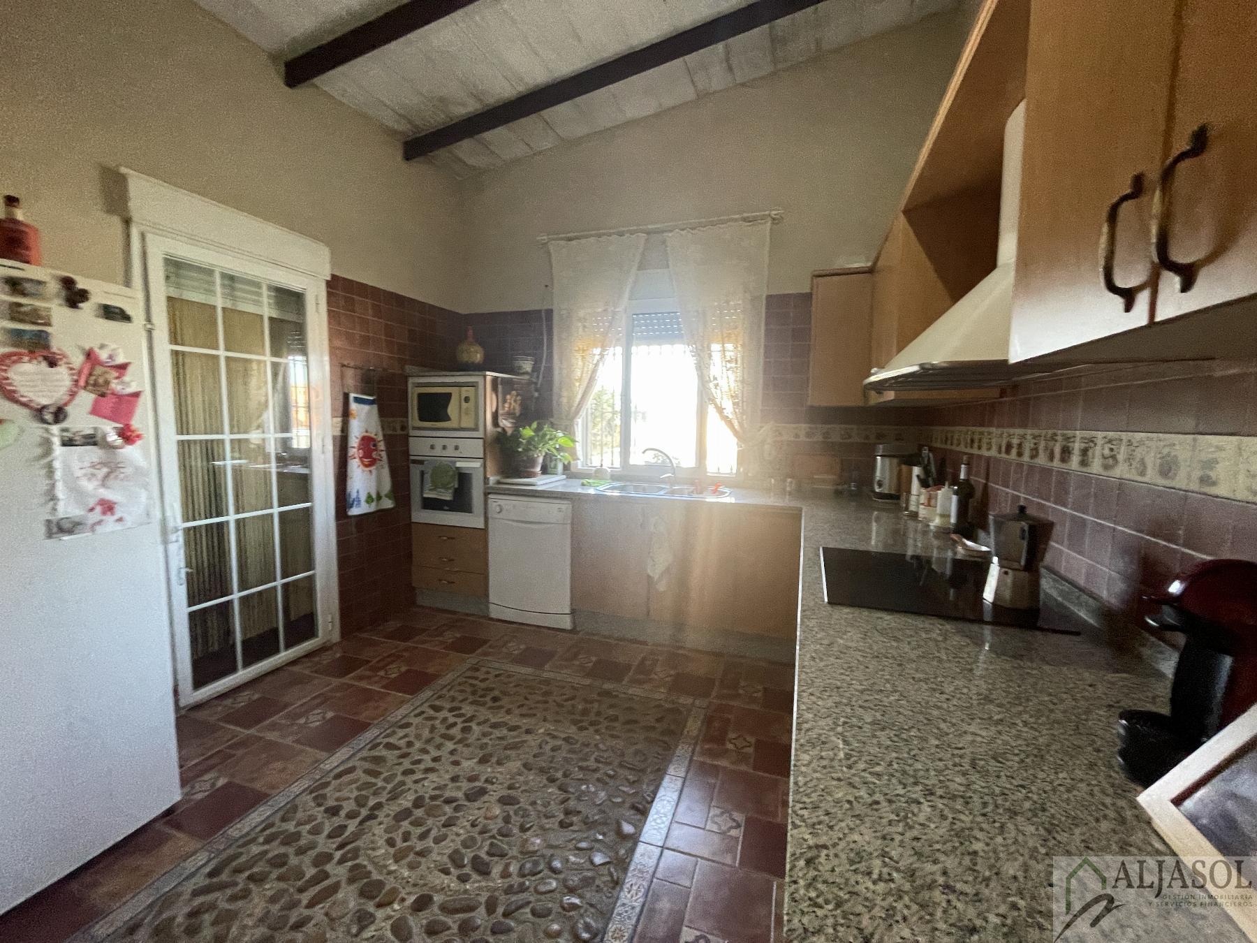 Venta de casa en Carmona