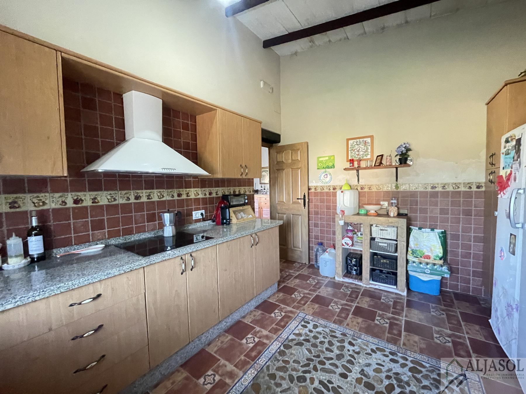 Venta de casa en Carmona