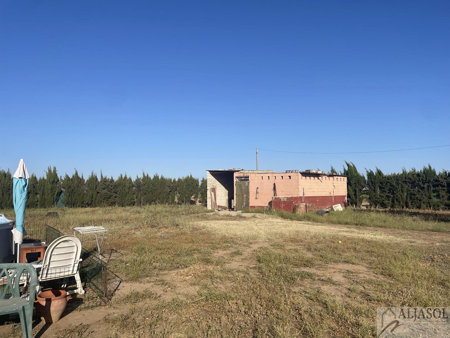 Venta de casa en Carmona