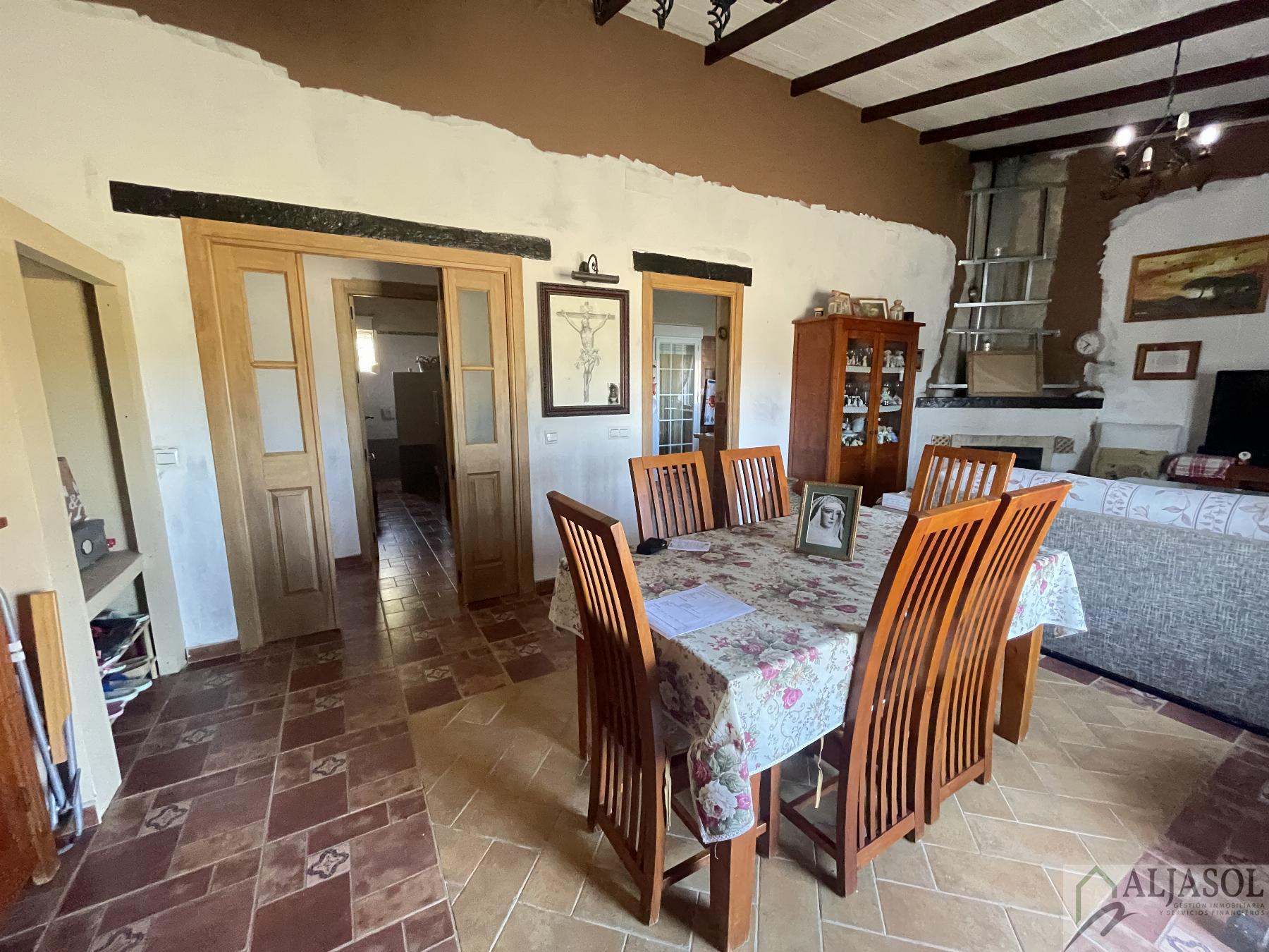 Venta de casa en Carmona