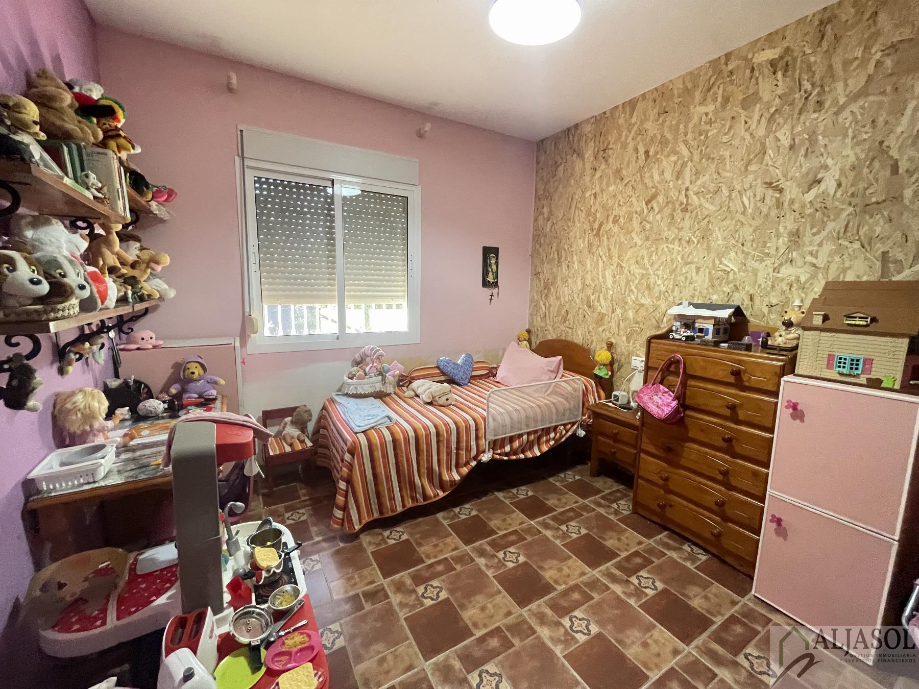 Venta de casa en Carmona