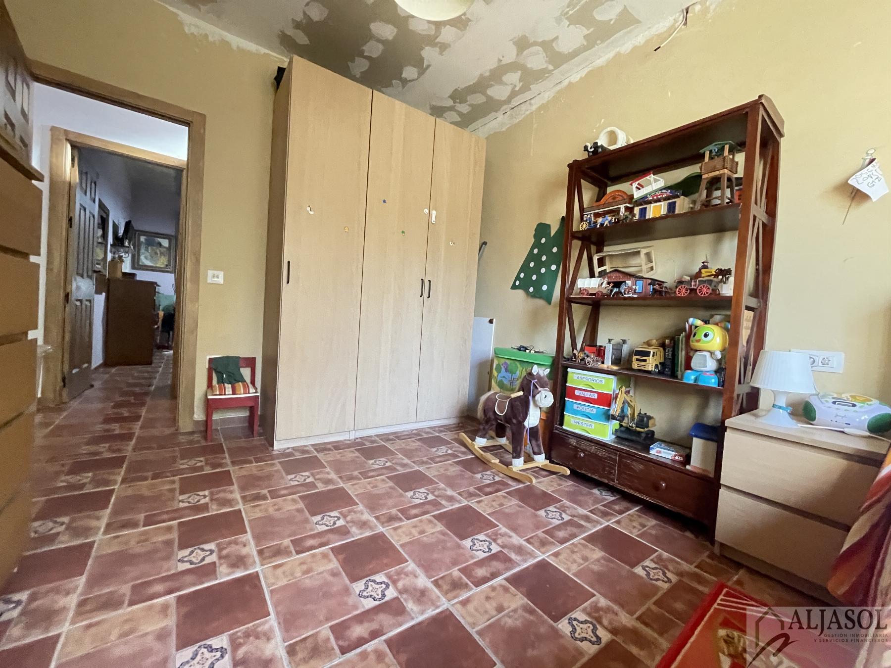 Venta de casa en Carmona